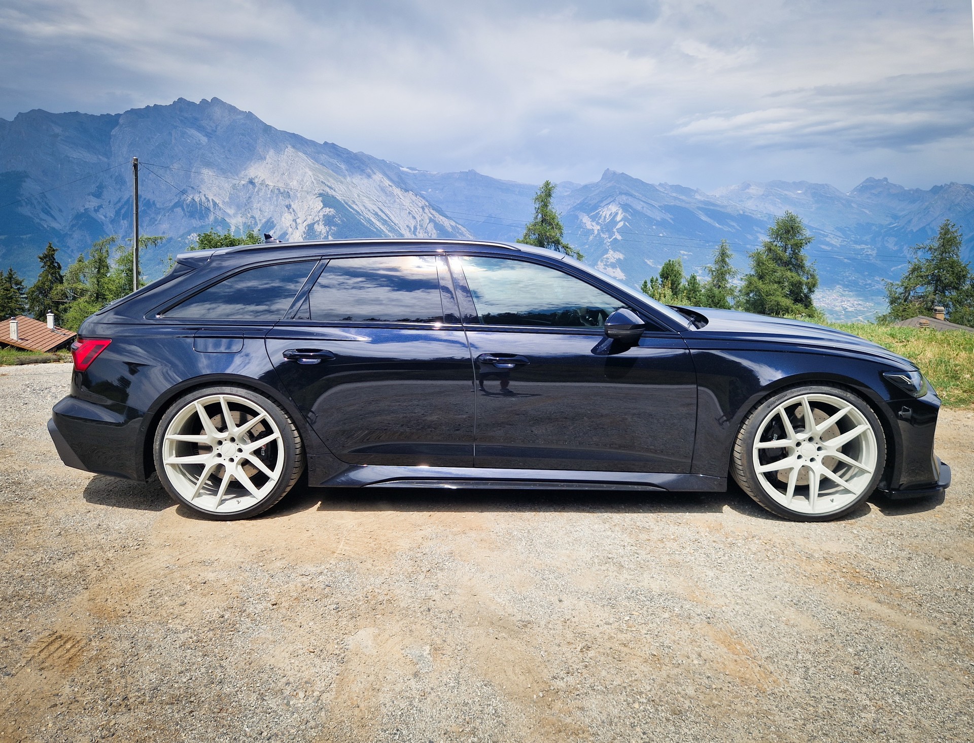 AUDI RS6 Avant 4.0 TFSI V8 quattro-image-5