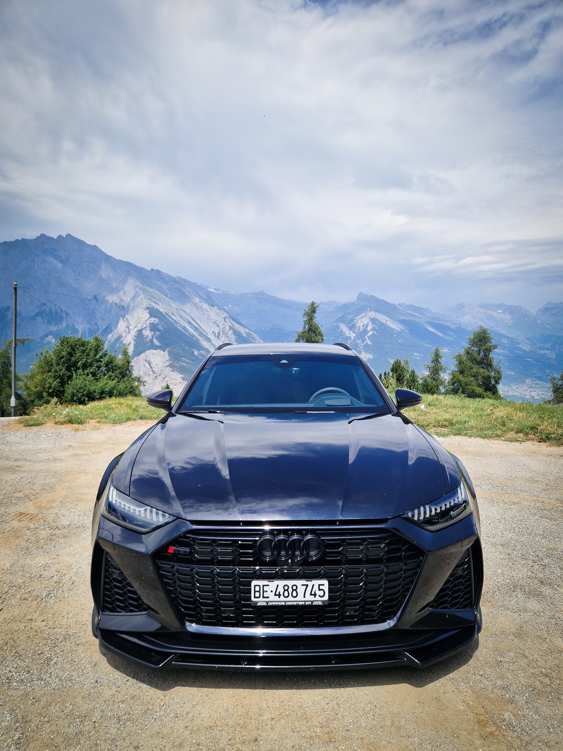 AUDI RS6 Avant 4.0 TFSI V8 quattro-image-2