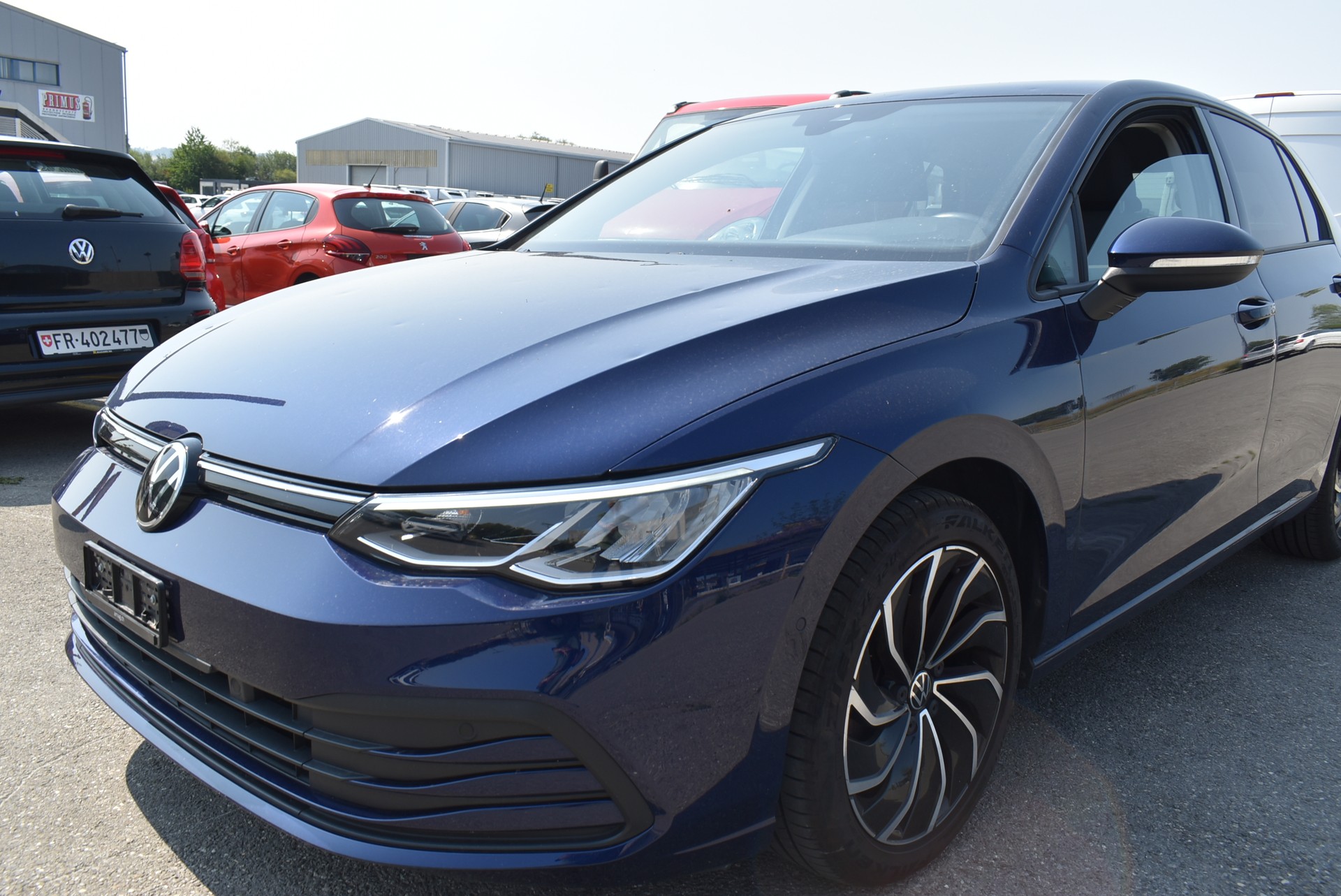 VW Golf 1.0 TSI Life-image-0