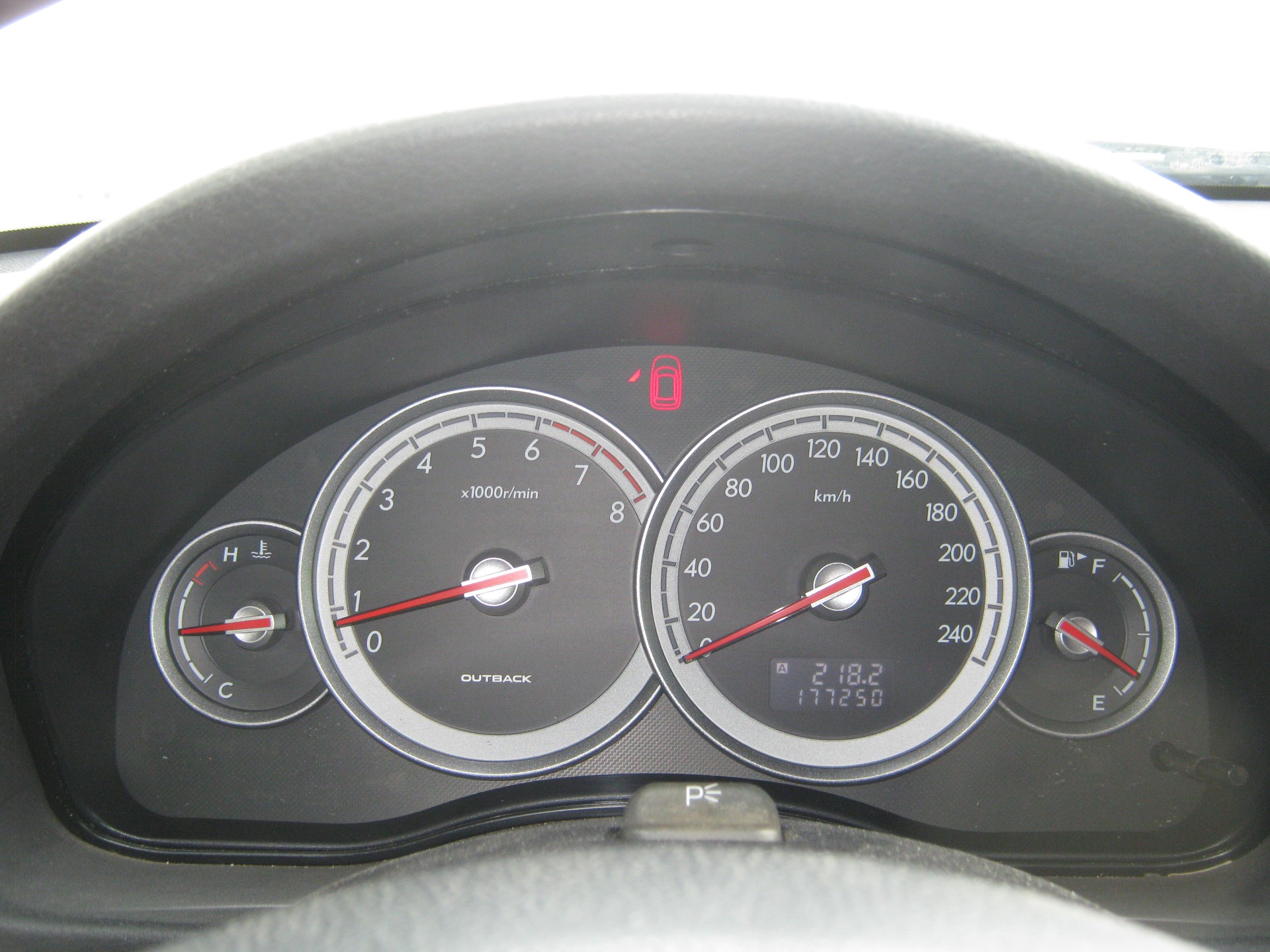 SUBARU Outback 2.5i AWD-image-11
