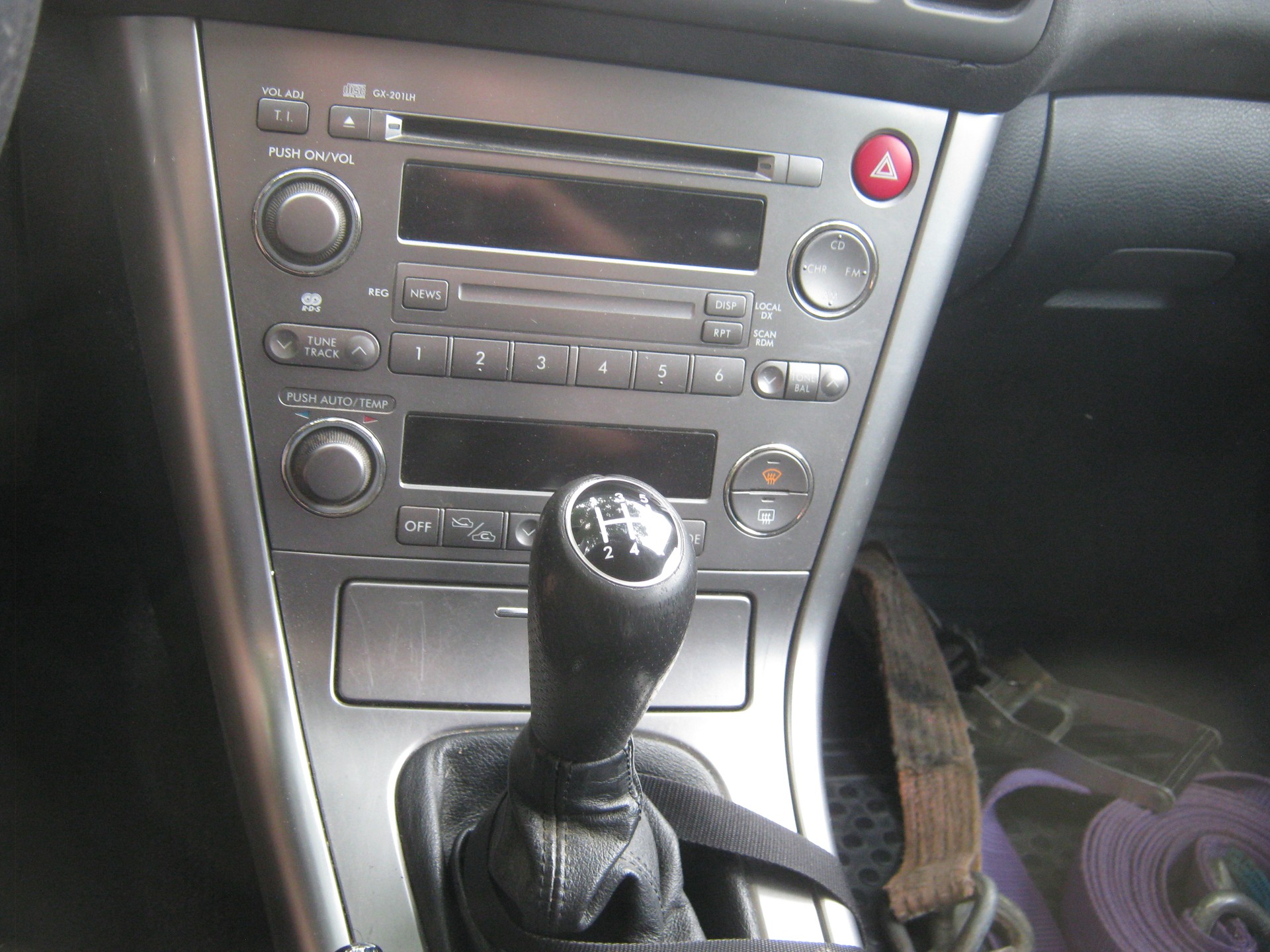 SUBARU Outback 2.5i AWD-image-8
