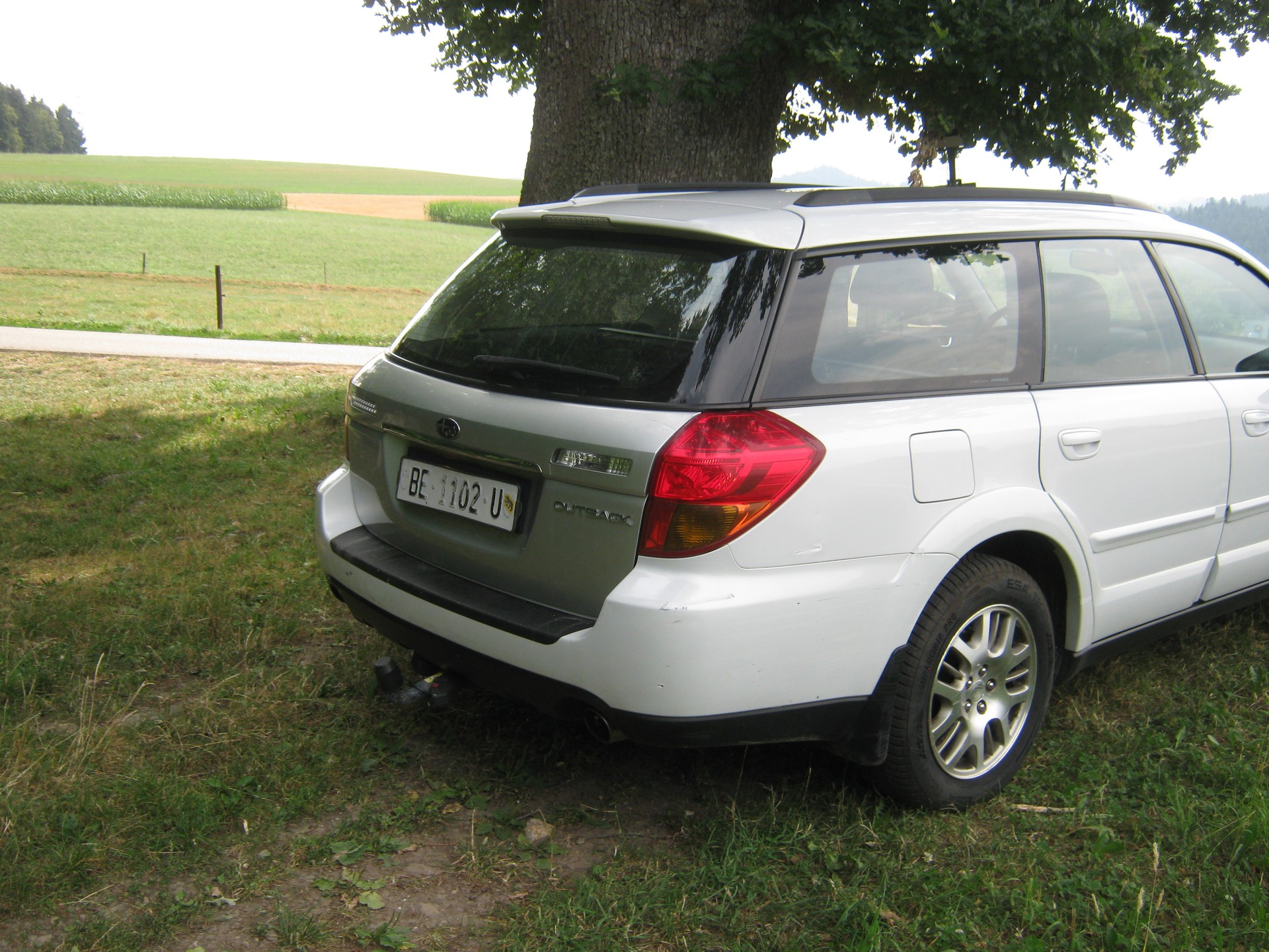 SUBARU Outback 2.5i AWD-image-4