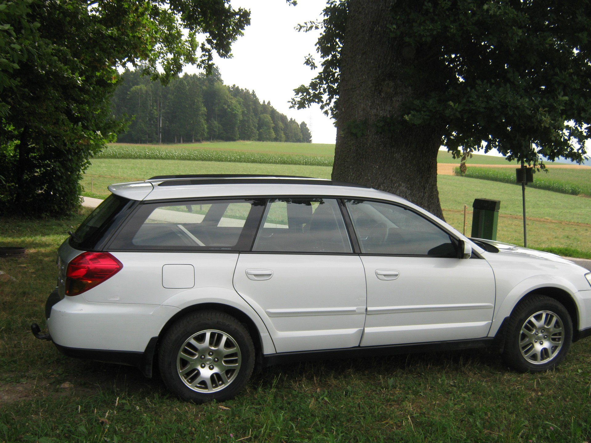 SUBARU Outback 2.5i AWD-image-3