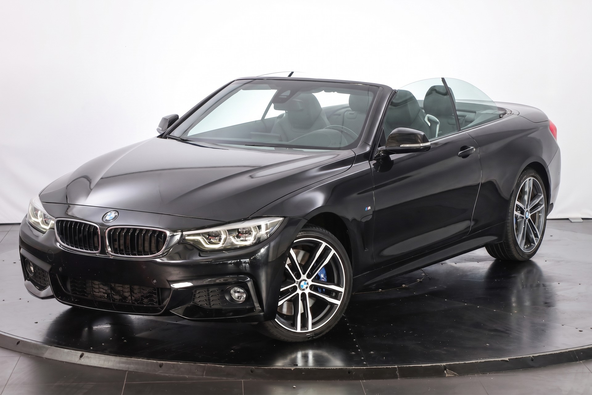BMW 440i Cabriolet xDrive M Sport Steptronic-image-6