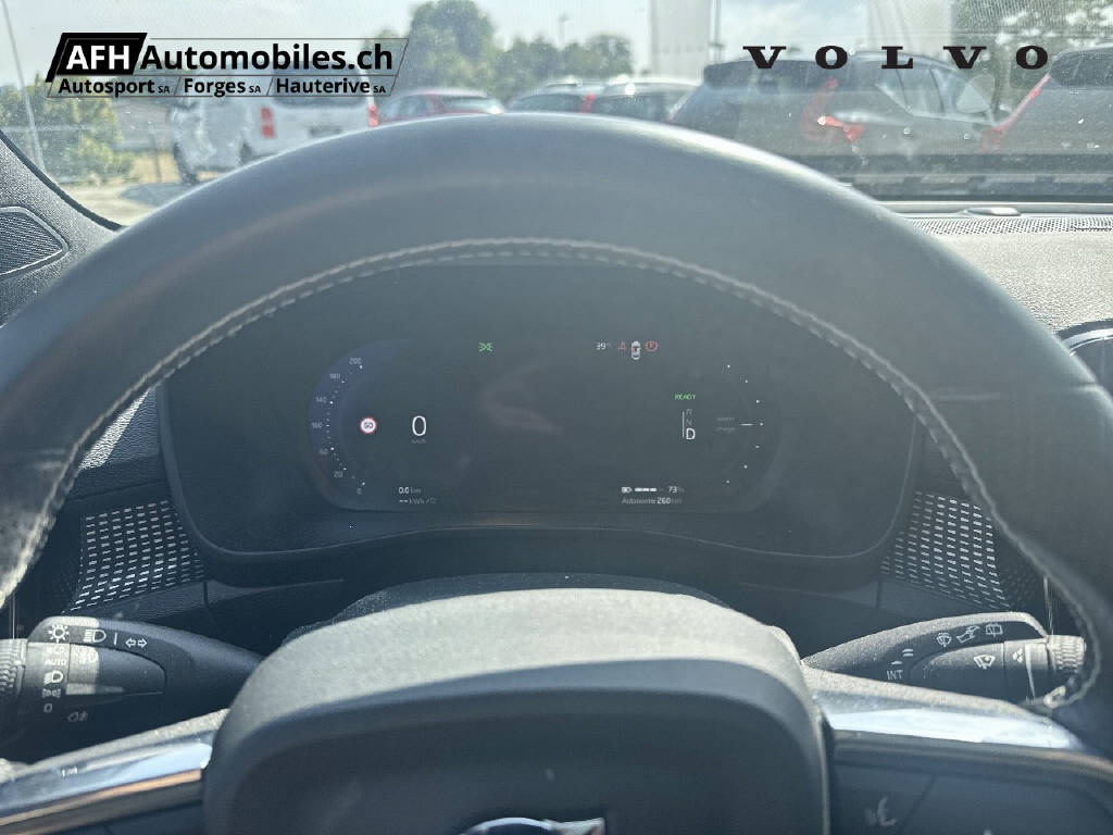 VOLVO XC40 P8 Twin R-Design AWD-image-14