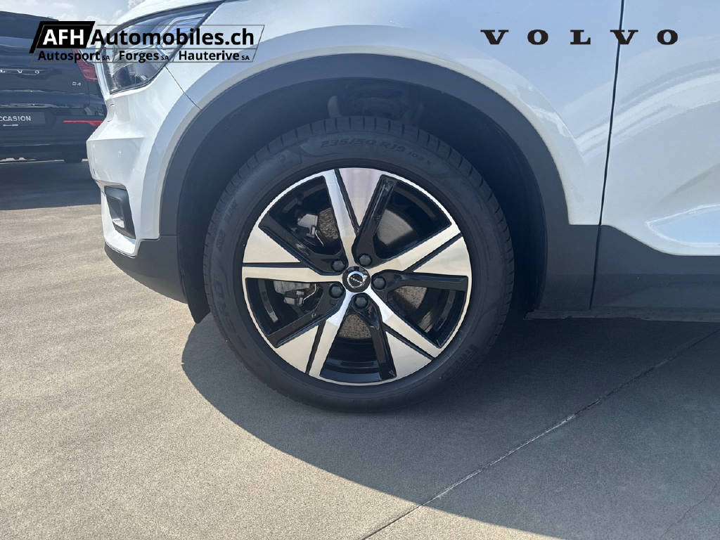 VOLVO XC40 P8 Twin R-Design AWD-image-16