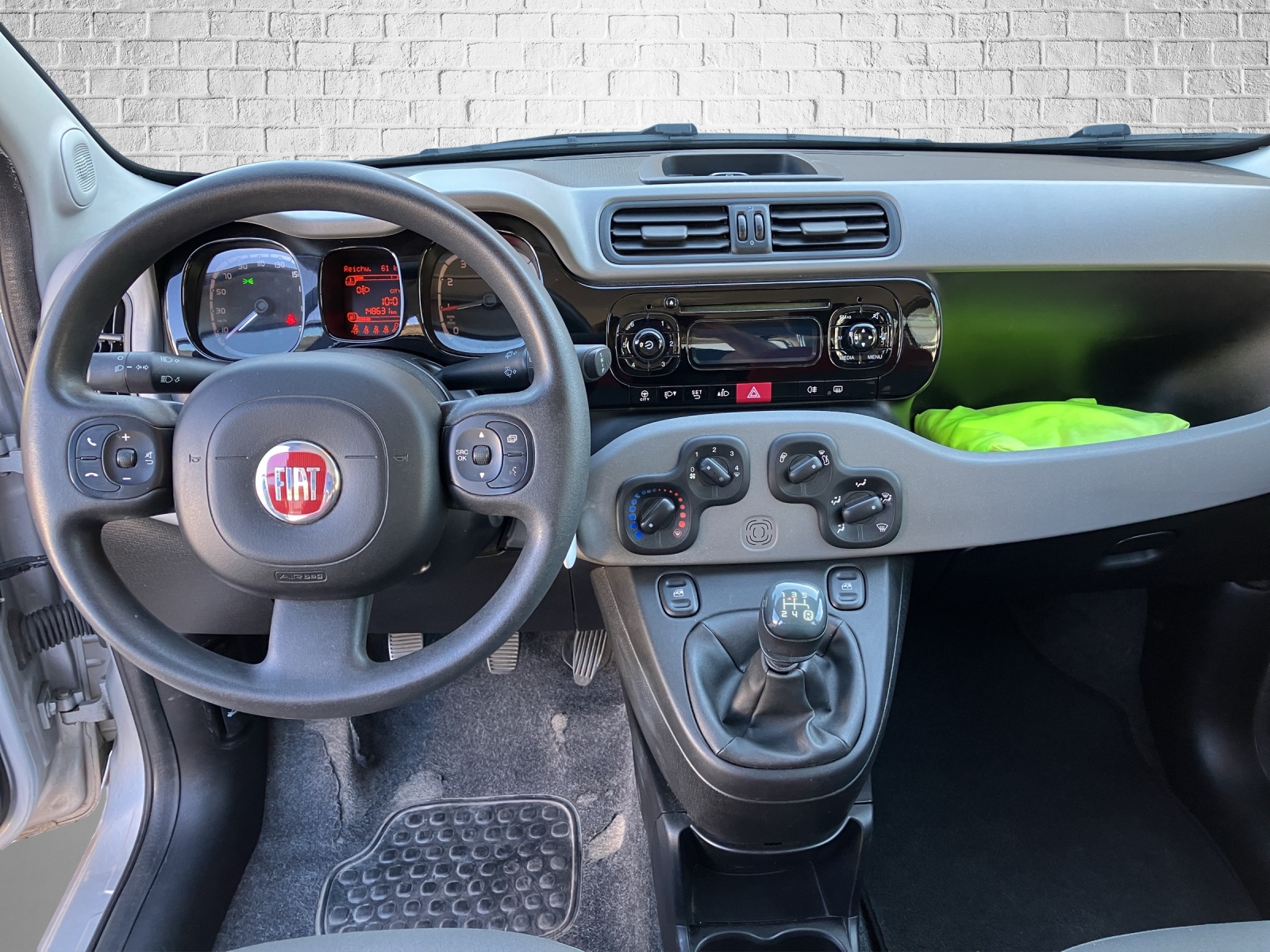 FIAT Panda 1.2 Lounge-image-8