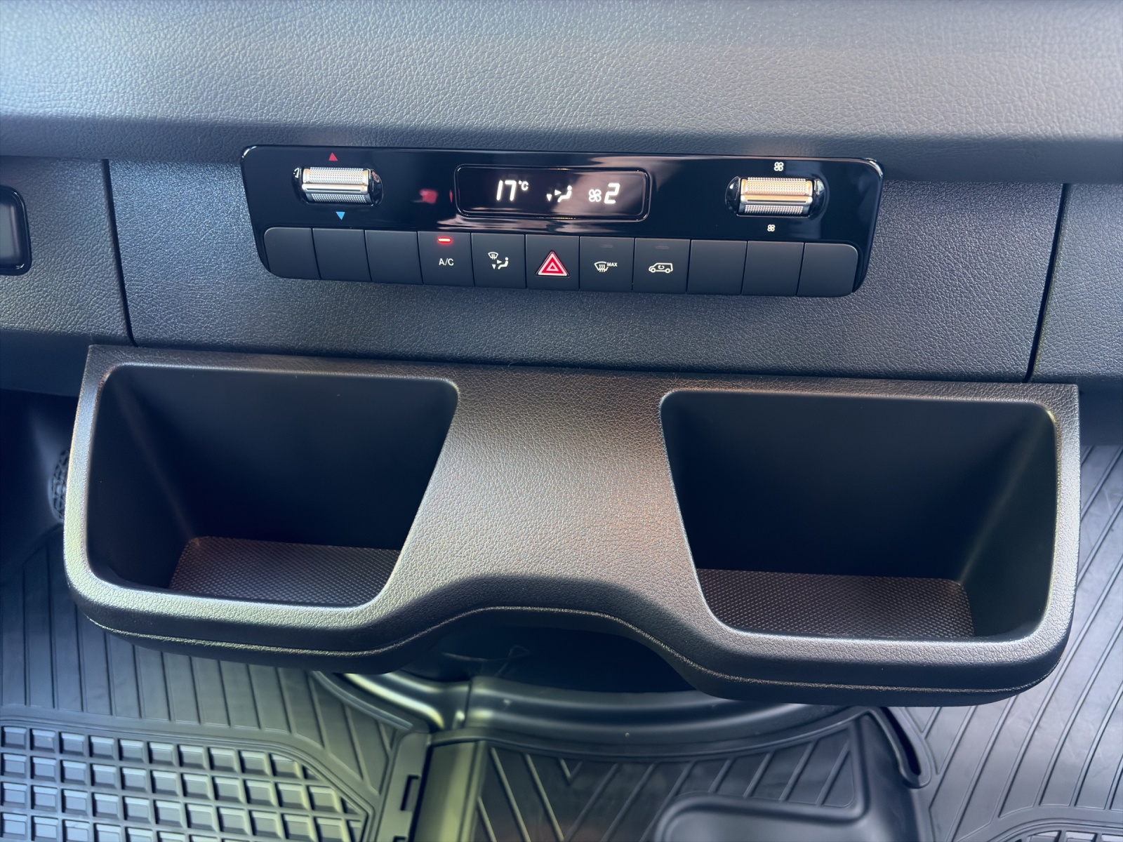 MERCEDES-BENZ Sprinter 317 CDI S Pro 9G-TRONIC-image-10