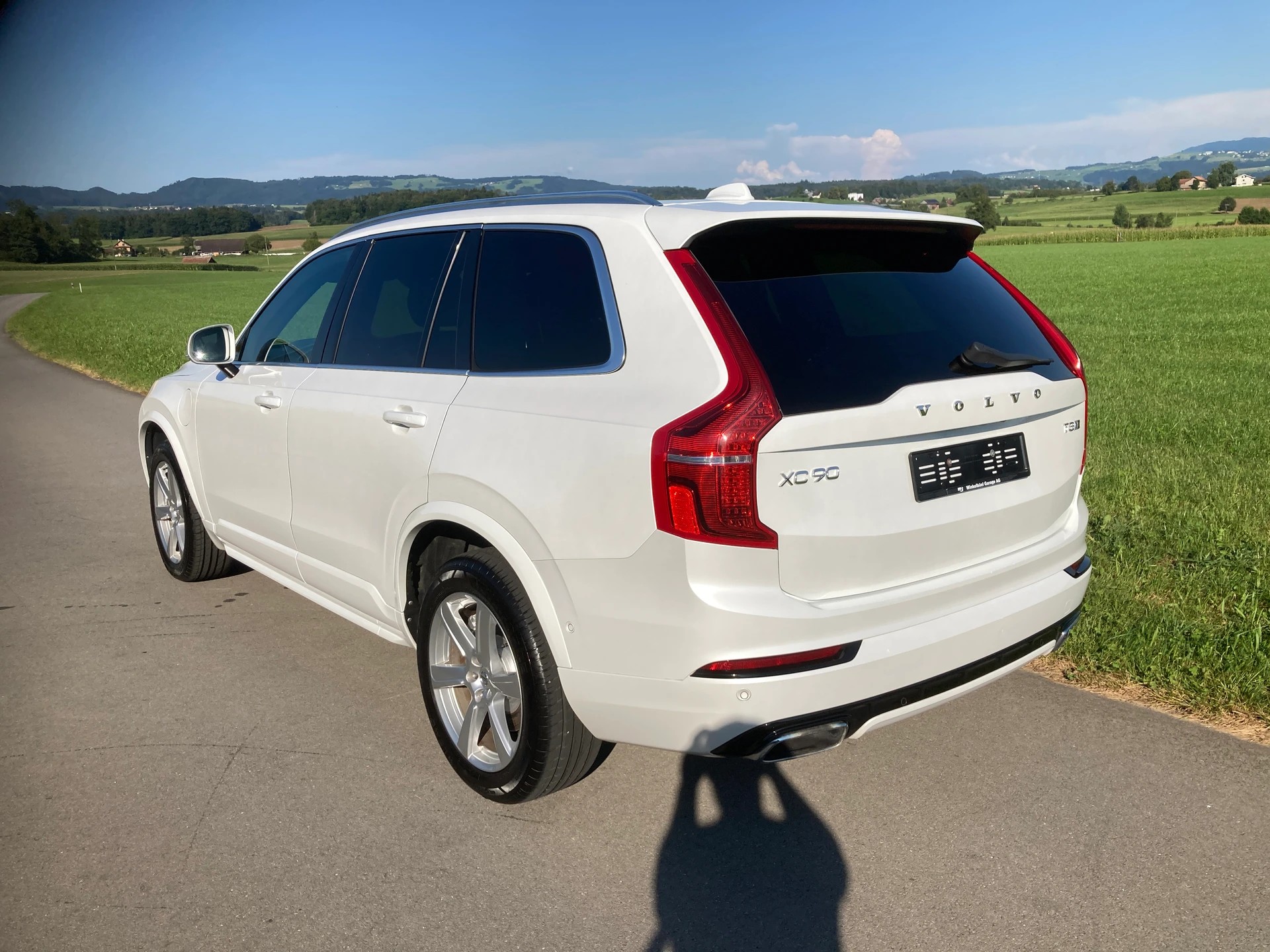VOLVO XC90 T8 AWD R-Design Geartronic 7 Sitzer-image-3