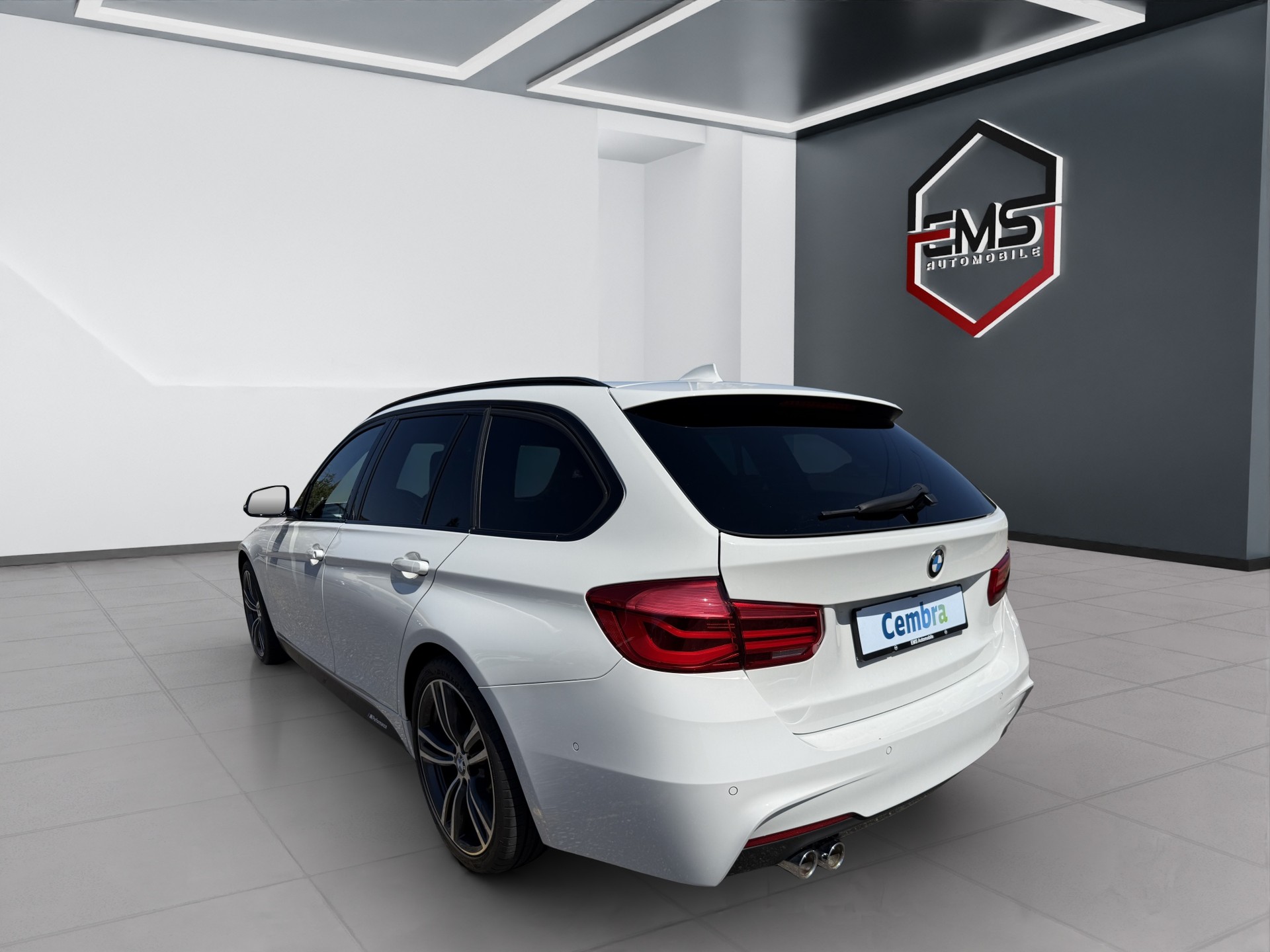 BMW 335d xDrive Touring M Sport Line Steptronic-image-2