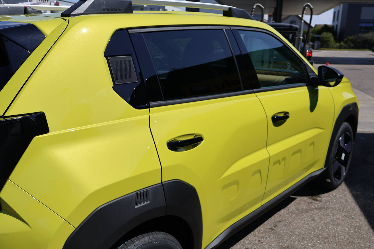 FIAT Grande Panda 1.2 Hybrid La Prima-image-2