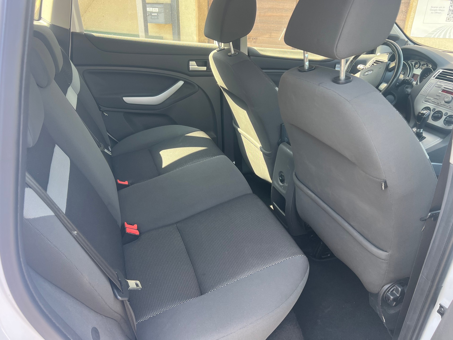 FORD Kuga 2.0 TDCi Titanium S 4WD PowerShift-image-9