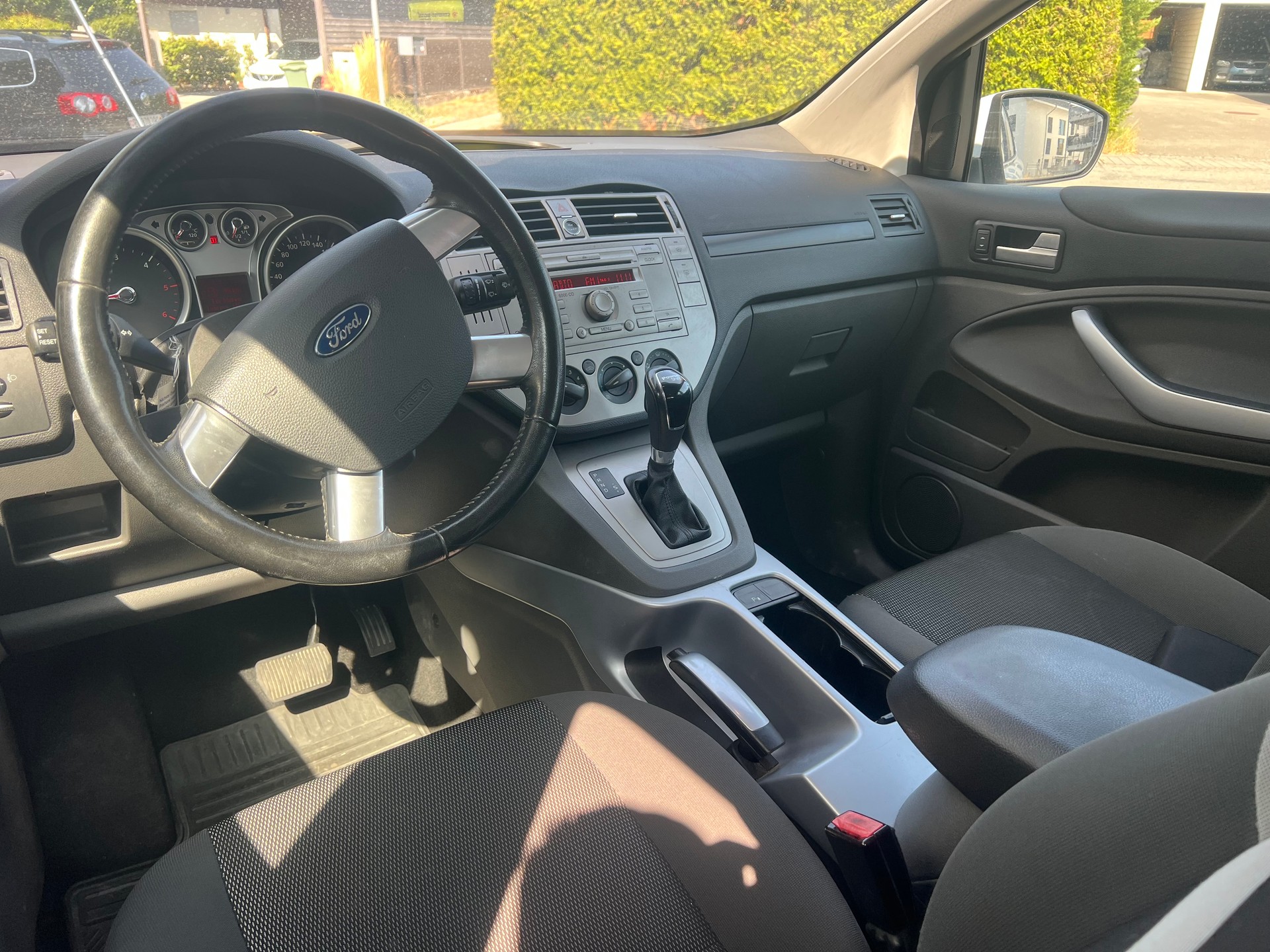 FORD Kuga 2.0 TDCi Titanium S 4WD PowerShift-image-6