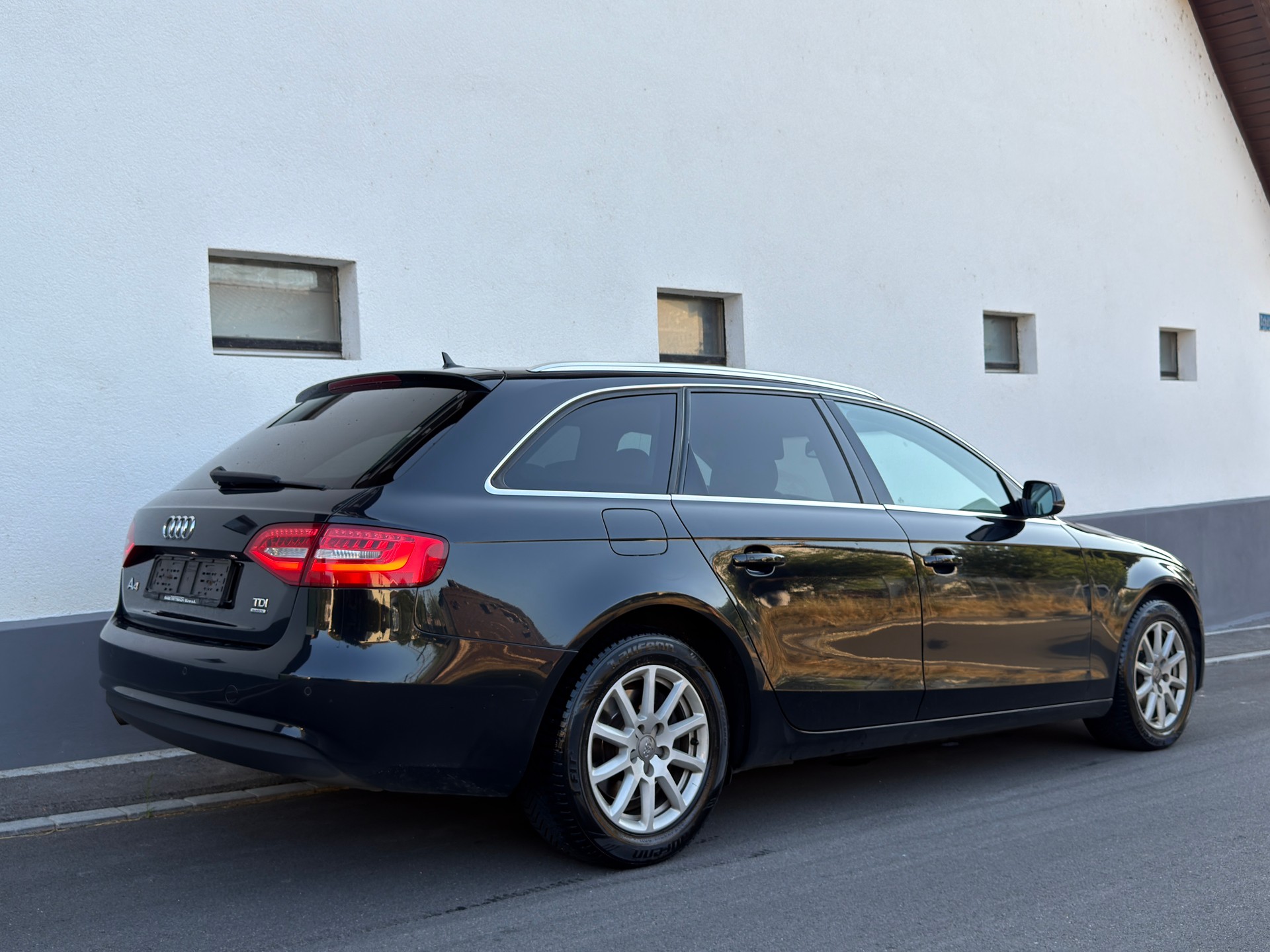 AUDI 2.0 TDI Quattro-image-1