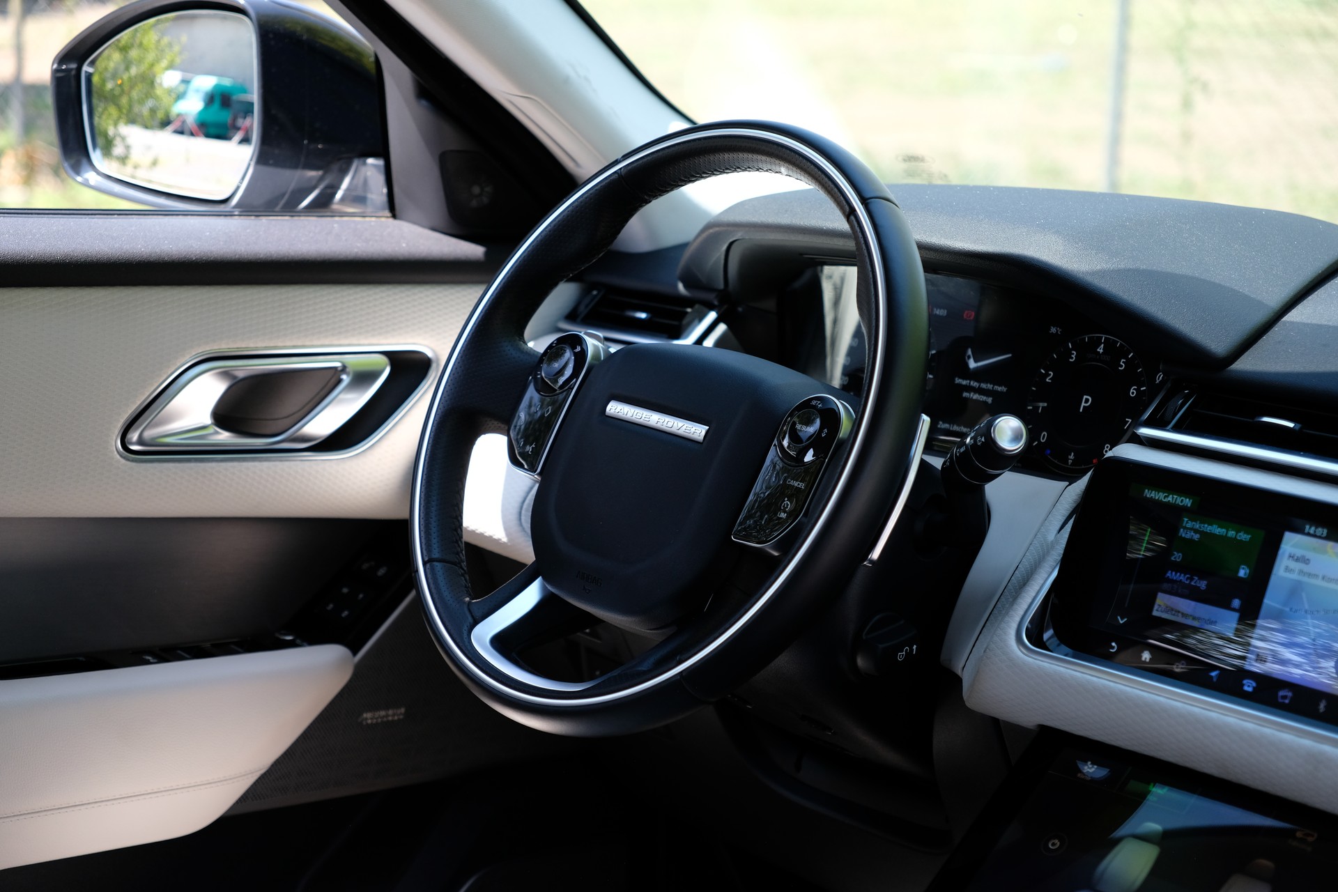 LAND ROVER Range Rover Velar R-Dynamic P 250 SE Automatic-image-11