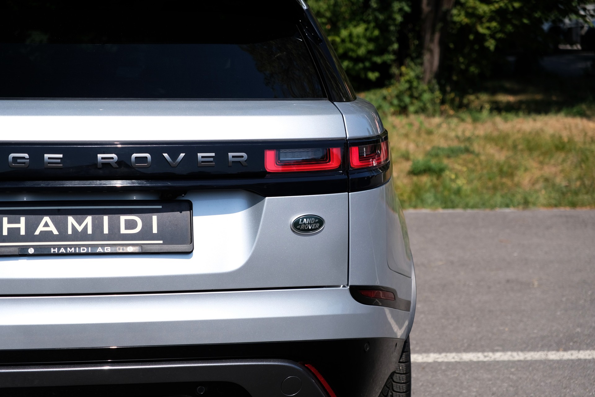 LAND ROVER Range Rover Velar R-Dynamic P 250 SE Automatic-image-9