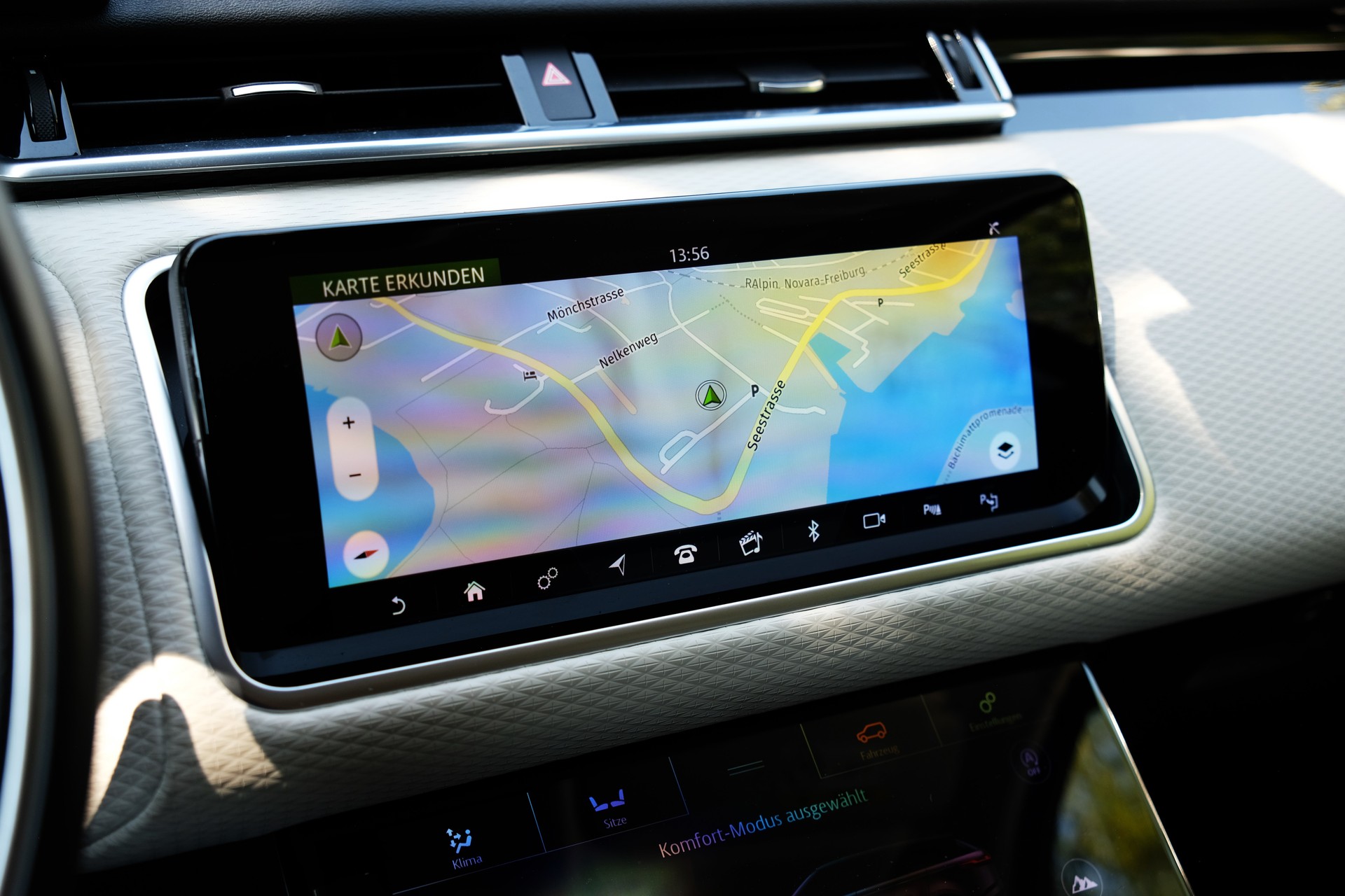 LAND ROVER Range Rover Velar R-Dynamic P 250 SE Automatic-image-21