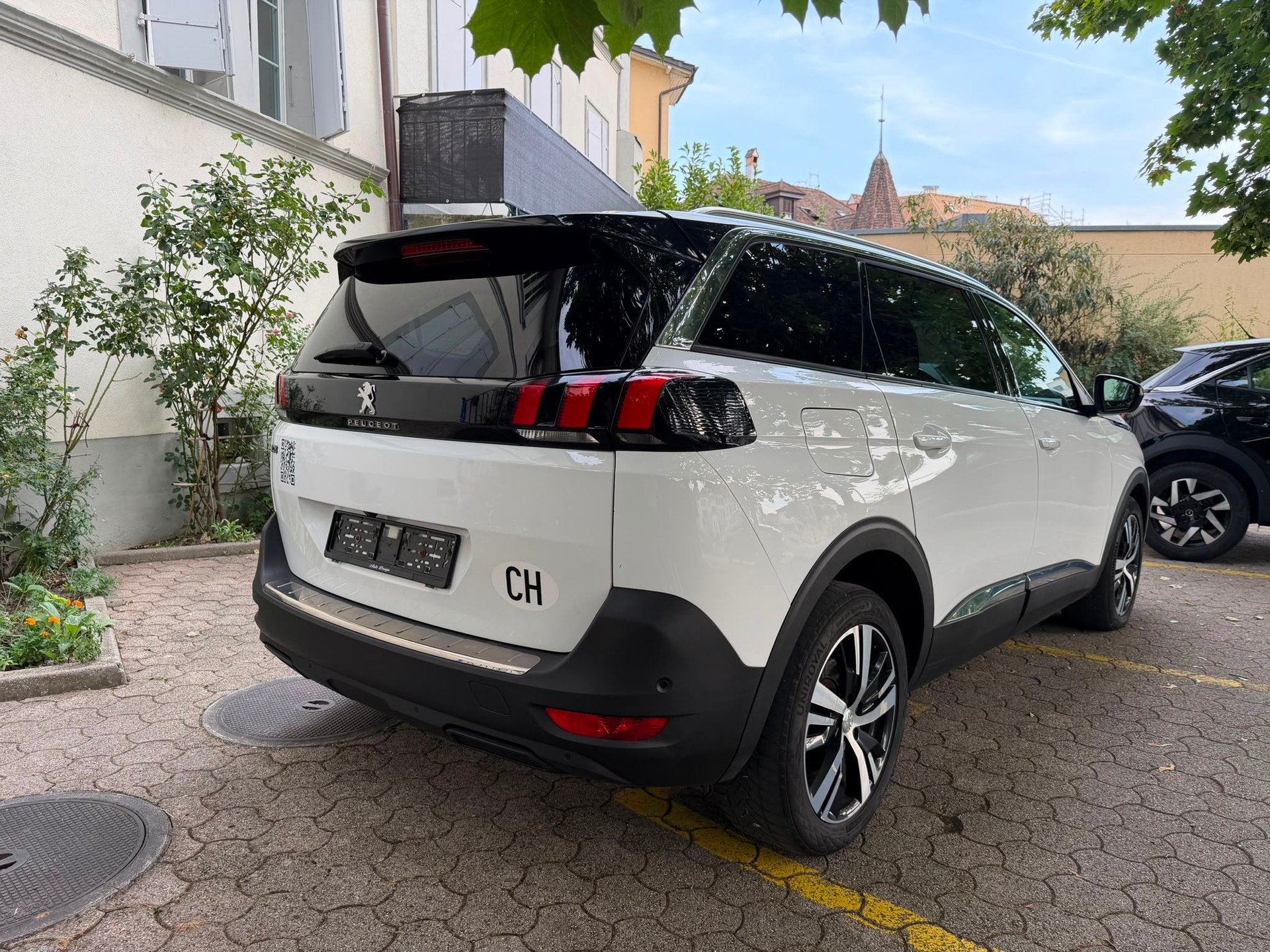 PEUGEOT Peugeot 5008 1.5HDi STT-image-1