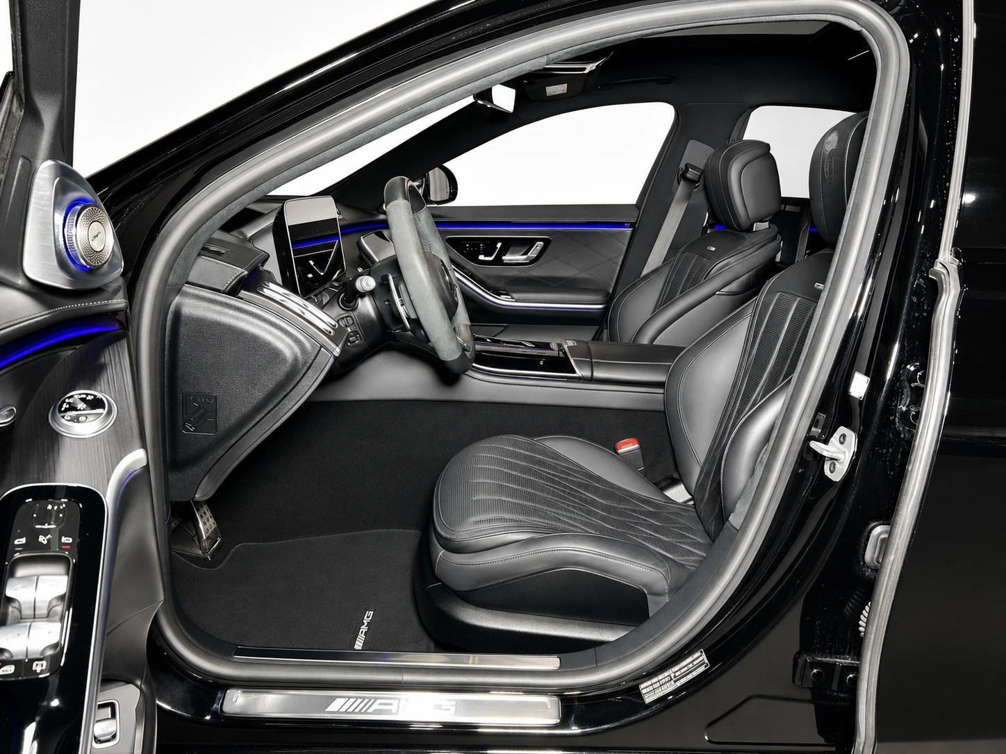 MERCEDES-BENZ S 63 V8 AMG E Performance 4matic+ lang-image-8