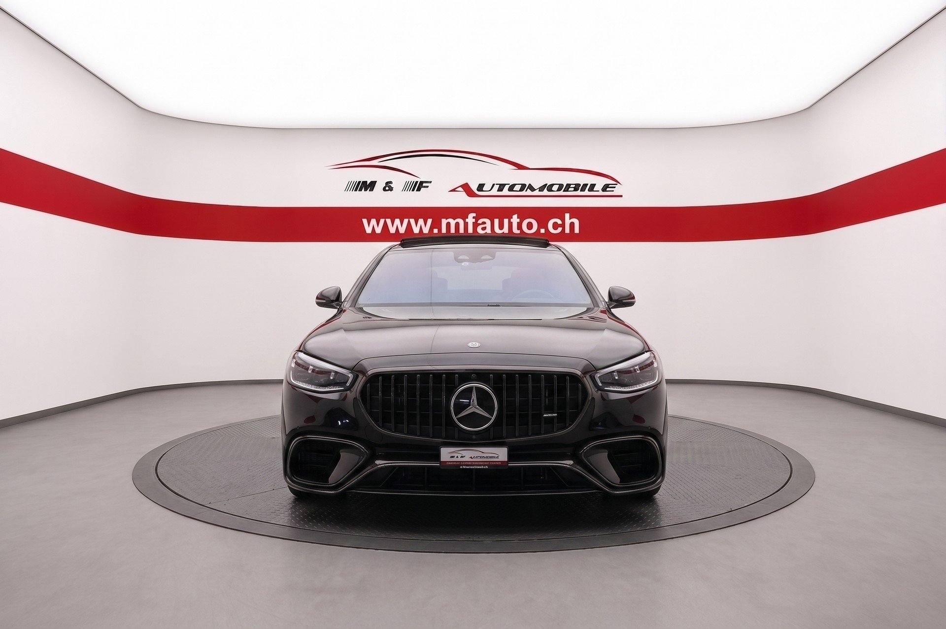 MERCEDES-BENZ S 63 V8 AMG E Performance 4matic+ lang-showroom-element-3