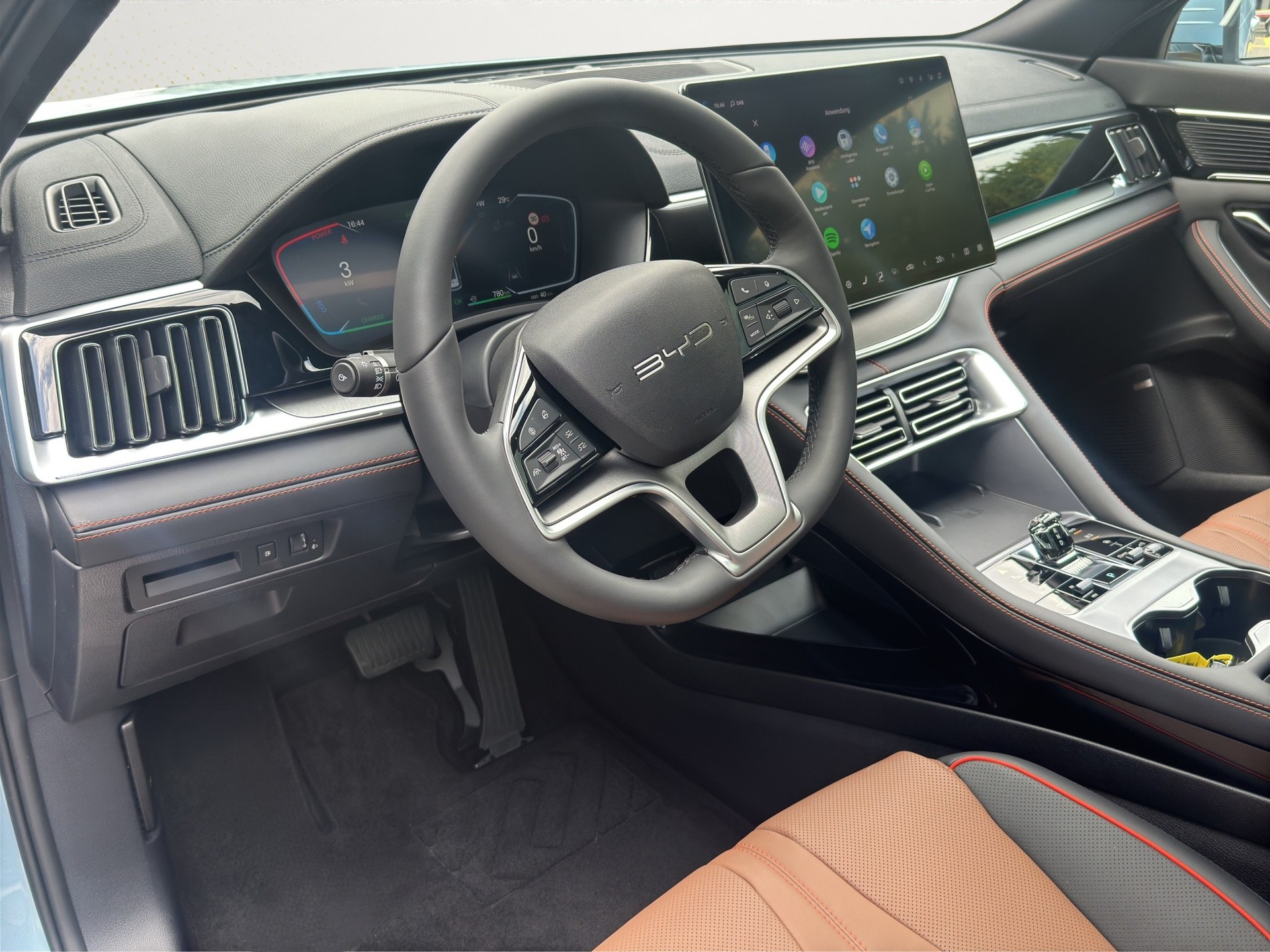 BYD Seal U DM-i Design AWD 4x4-image-10