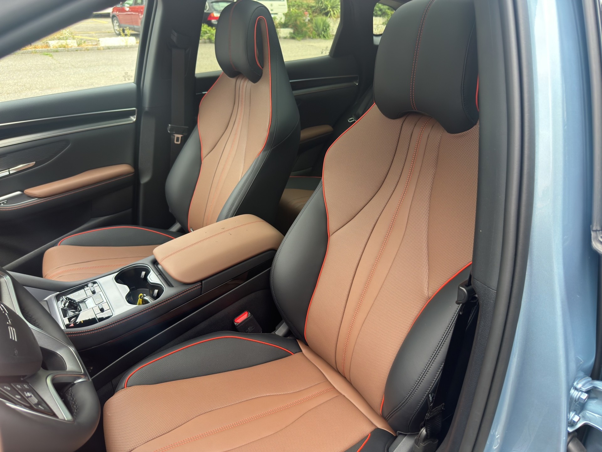 BYD Seal U DM-i Design AWD 4x4-image-12