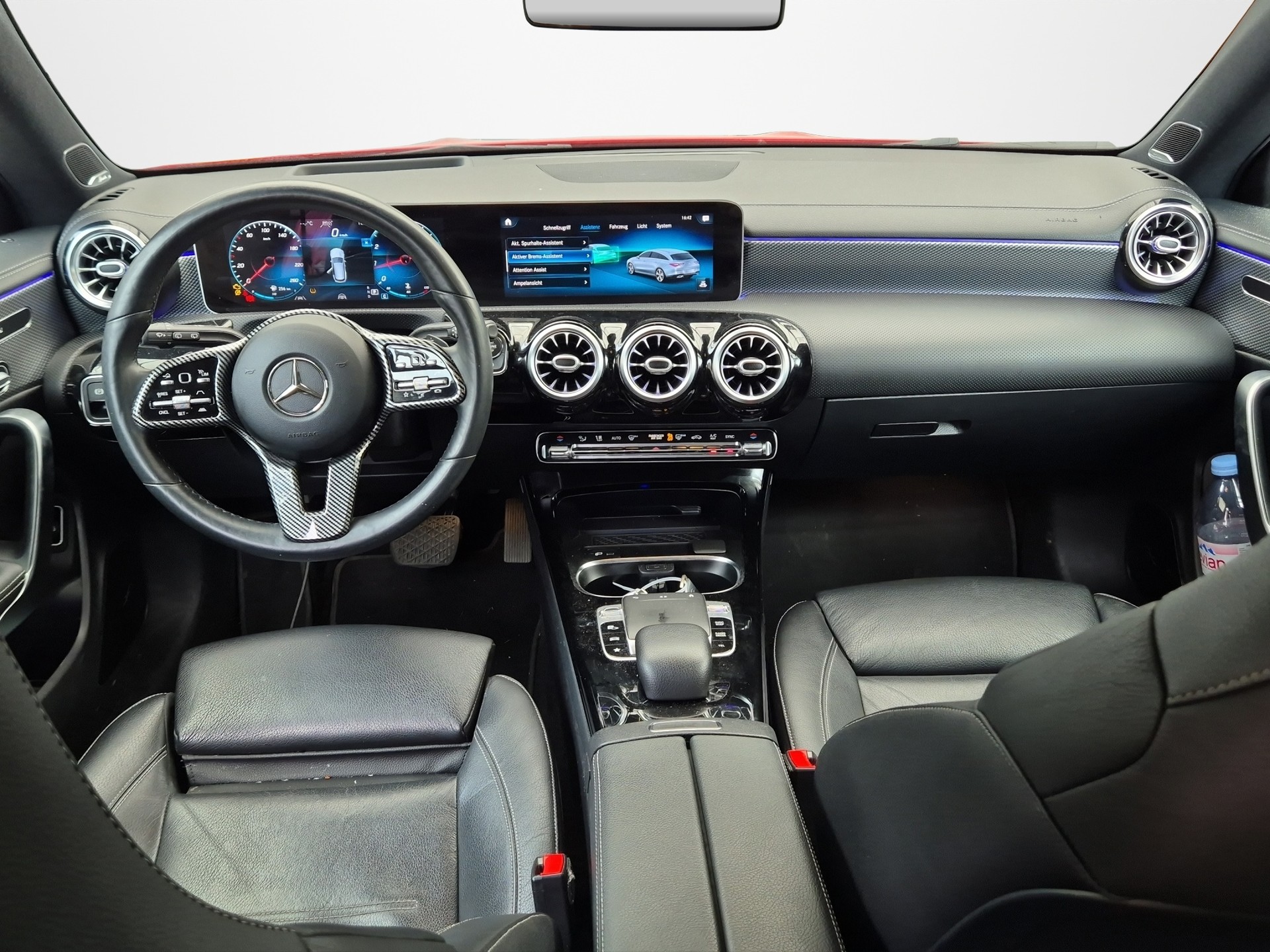 MERCEDES-BENZ CLA 200-image-7