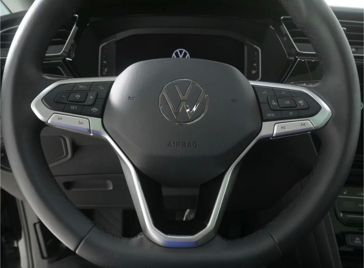 VW 1.5 TSI Highline DSG-image-8