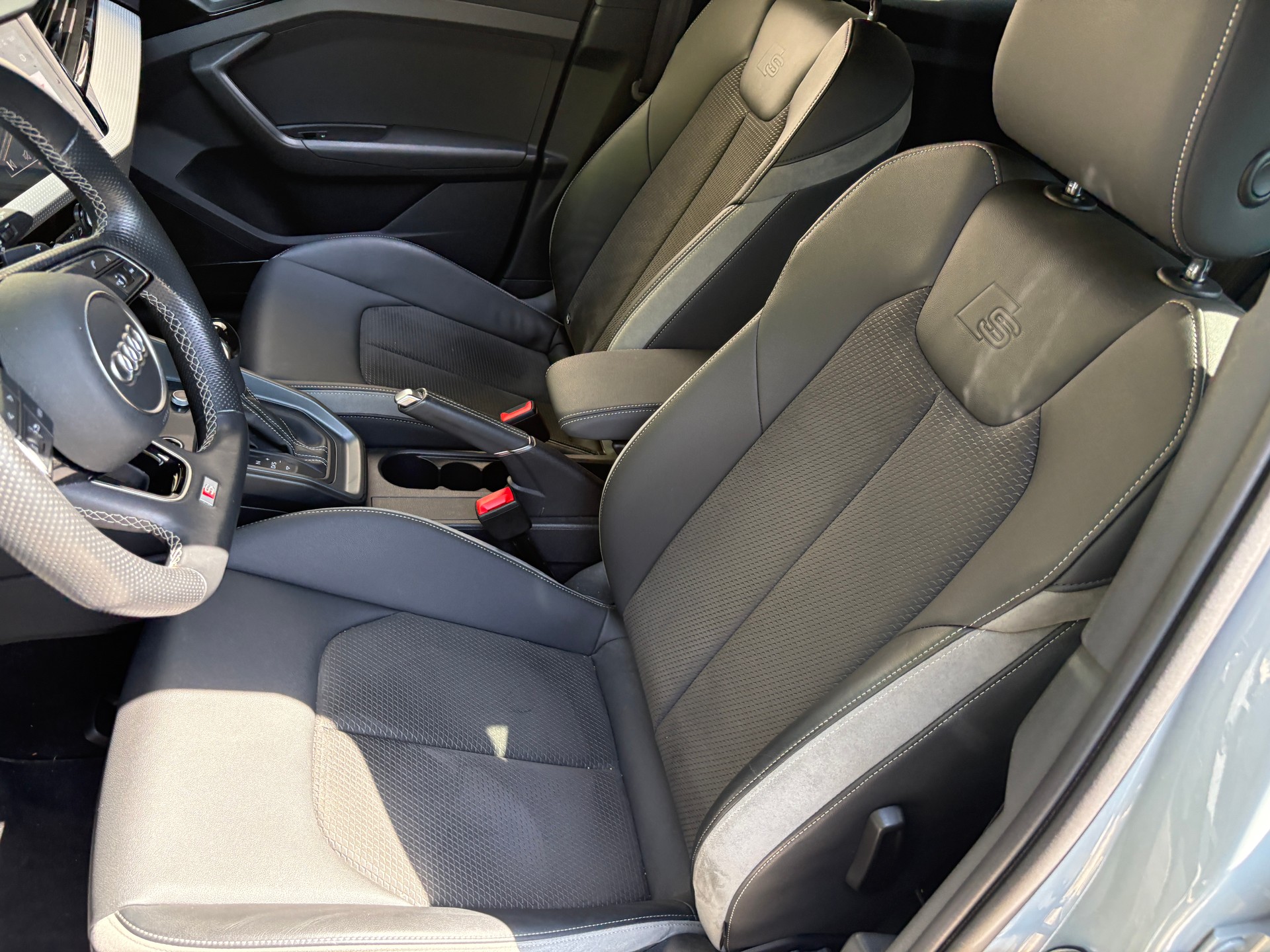 AUDI 1.5 35 TFSI S-Tronic-image-14