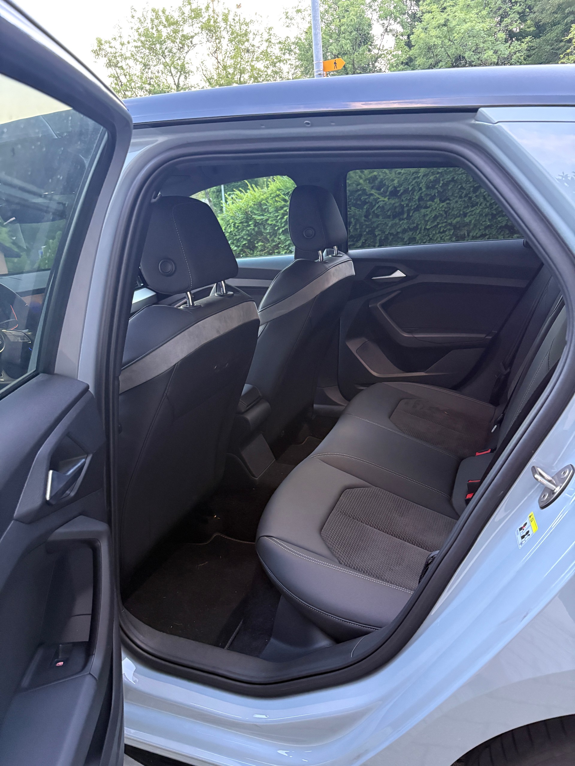 AUDI 1.5 35 TFSI S-Tronic-image-10