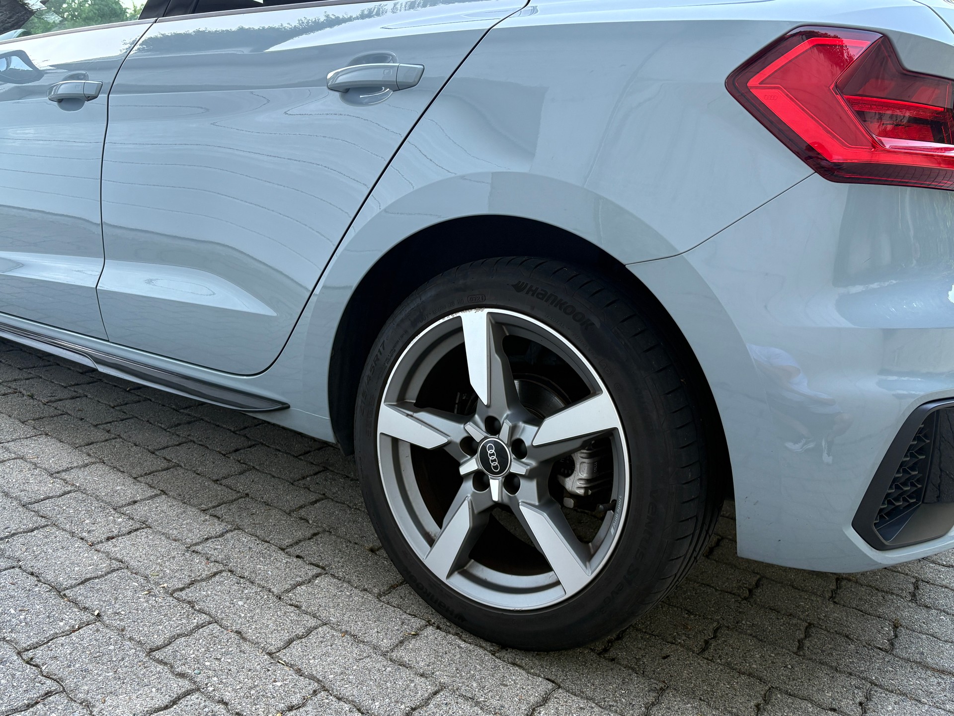 AUDI 1.5 35 TFSI S-Tronic-image-10