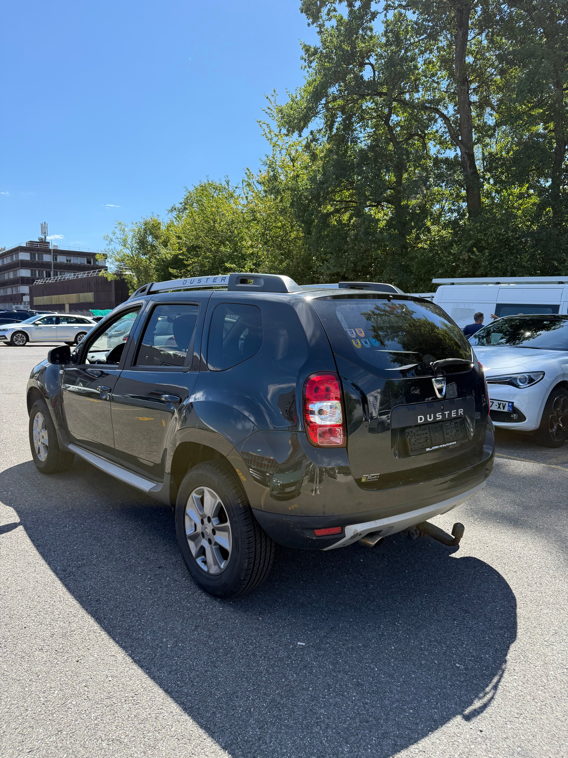 DACIA Duster 1.2 T Lauréate 4x4-image-2