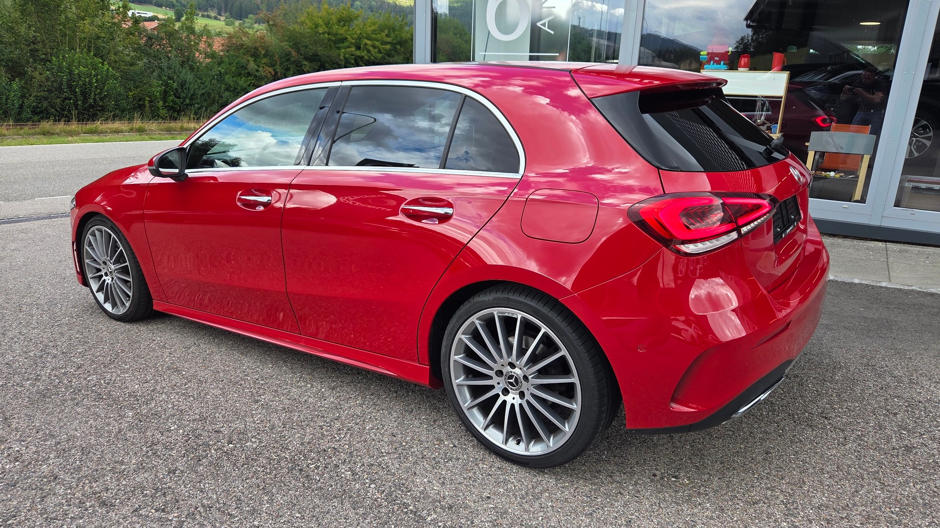 MERCEDES-BENZ A 180 AMG Line 7G-DCT-image-6