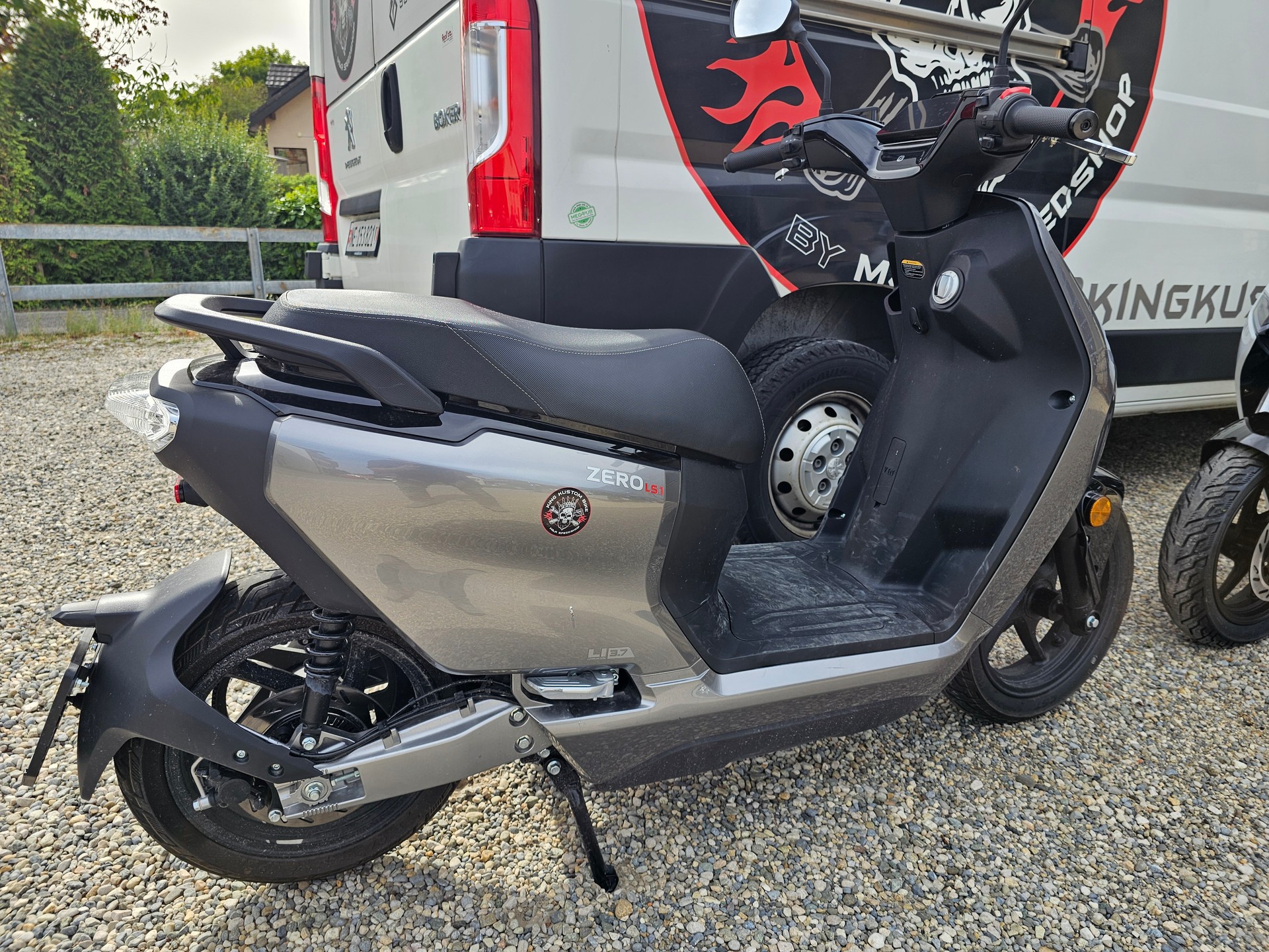 ZERO LS1 en Blanc ou Gris-image-9