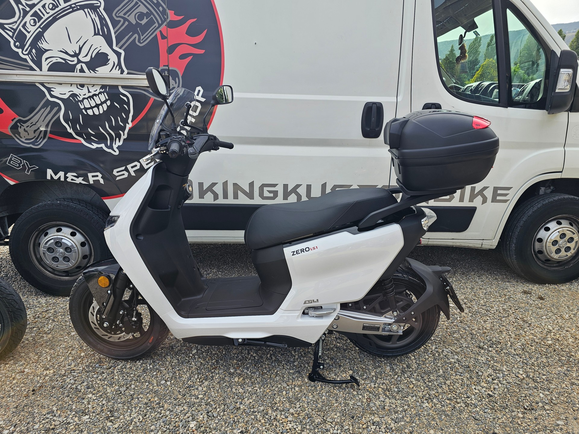 ZERO LS1 en Blanc ou Gris-image-1