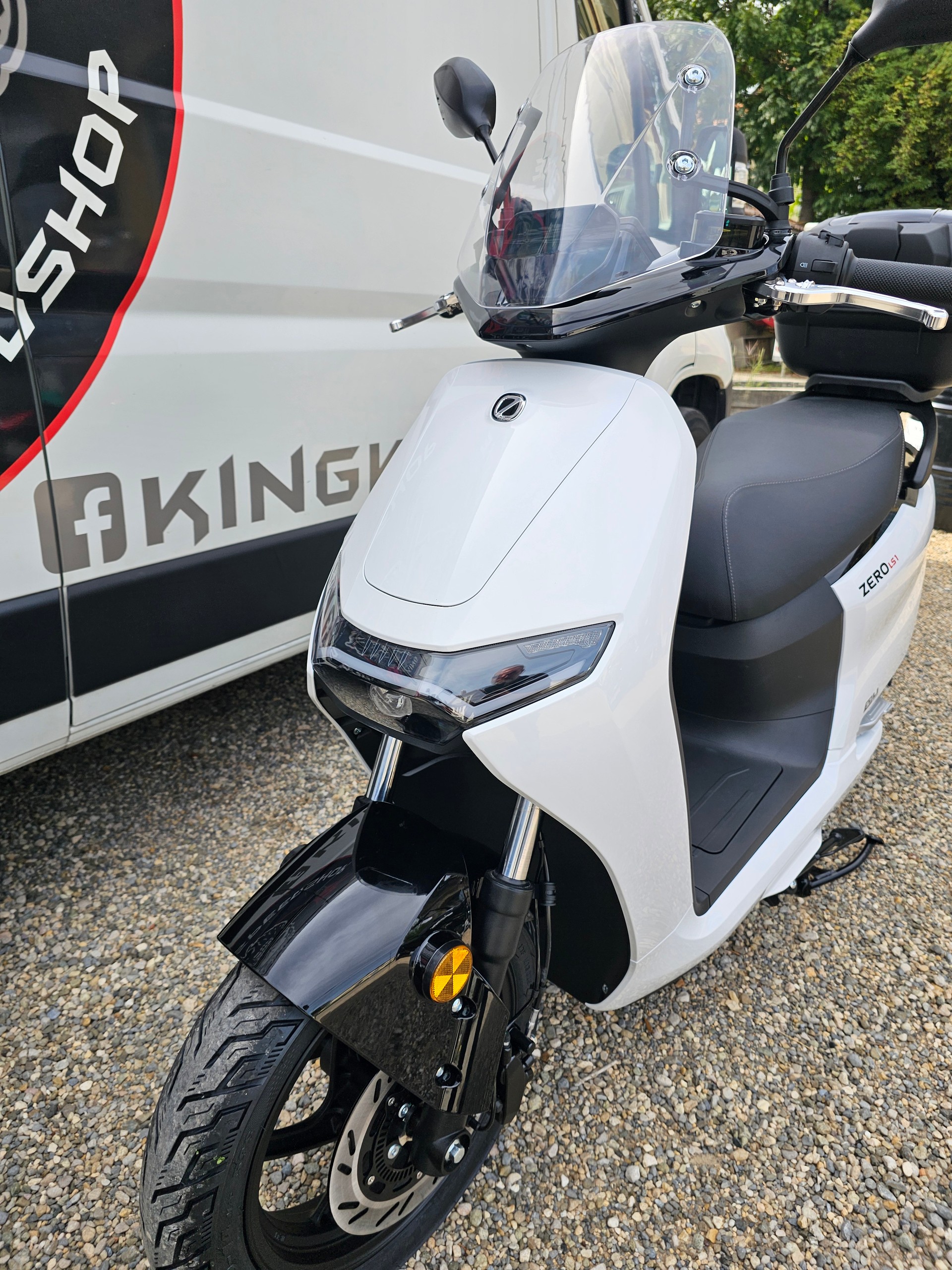 ZERO LS1 en Blanc ou Gris-image-5