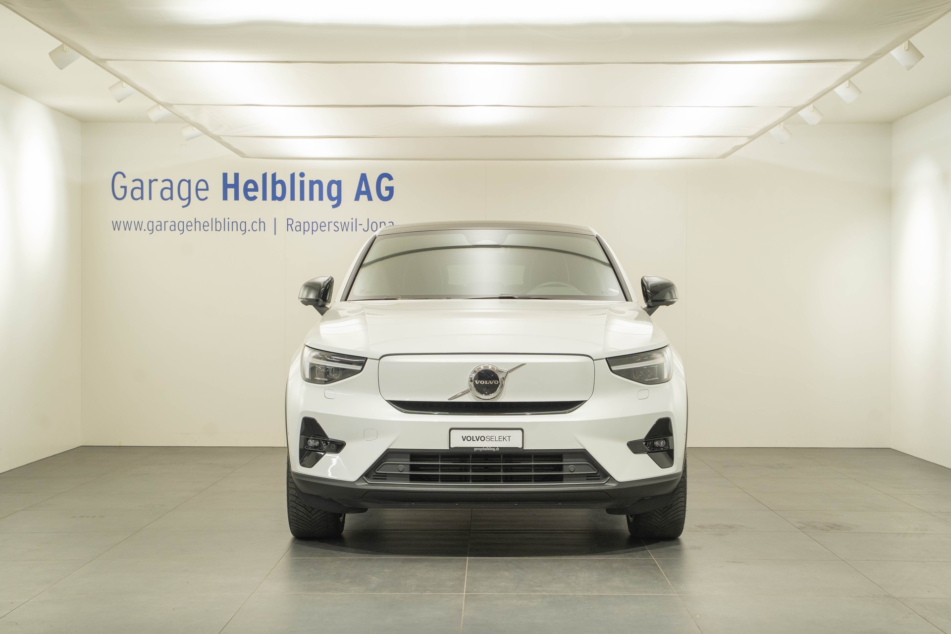 VOLVO C40 E80 Ultimate AWD-image-1