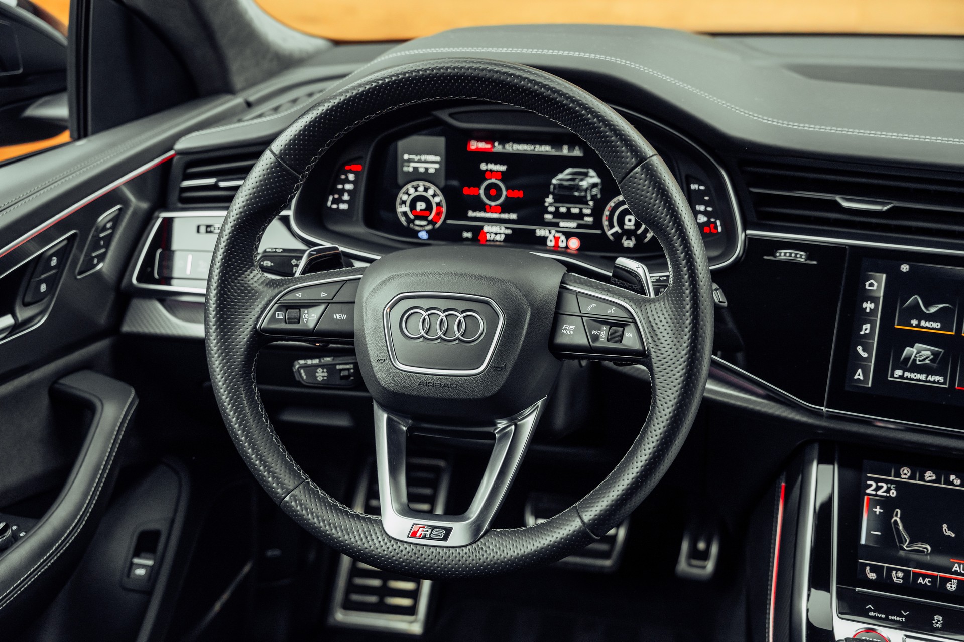 AUDI RSQ8 quattro tiptronic-image-13