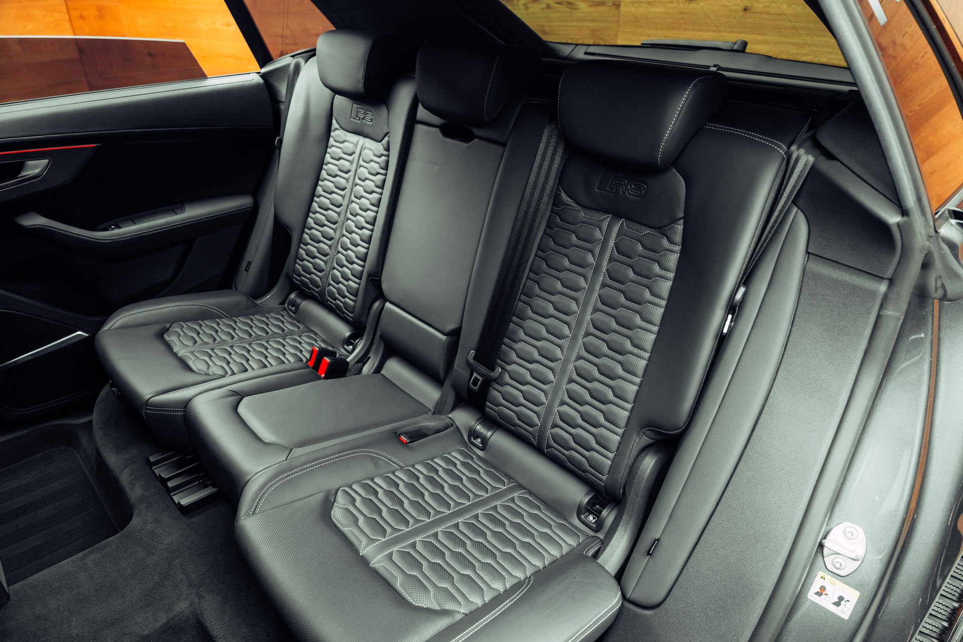 AUDI RSQ8 quattro tiptronic-image-6