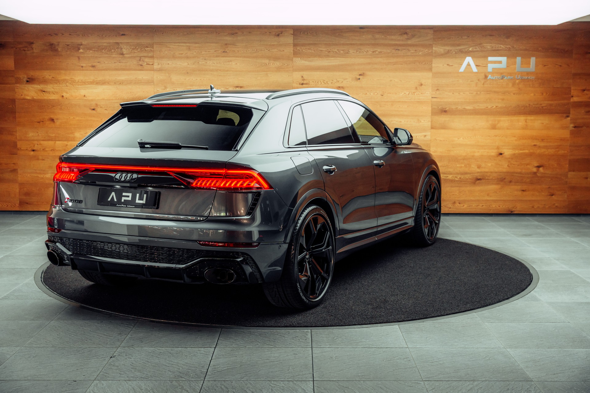 AUDI RSQ8 quattro tiptronic-image-1