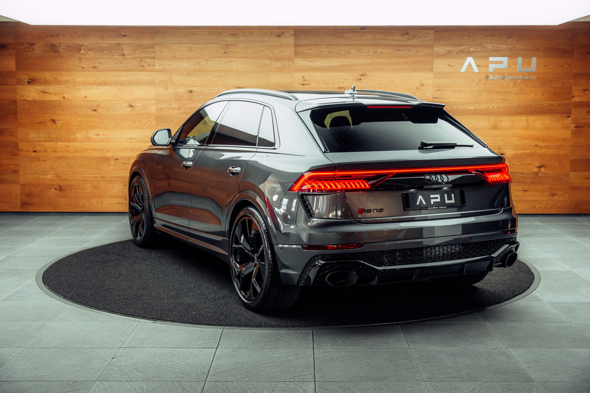 AUDI RSQ8 quattro tiptronic-image-2