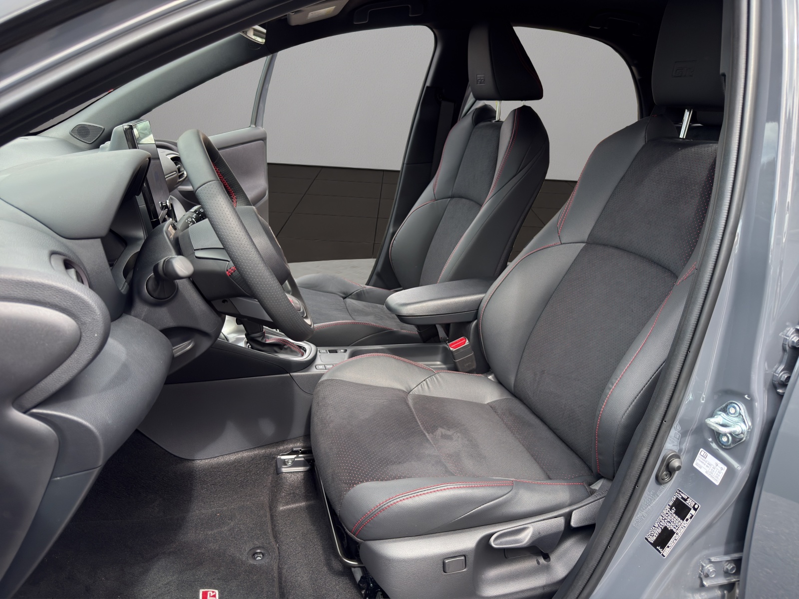 TOYOTA Yaris 1.5 GR Sport e-CVT (10 STÜCK)-image-8