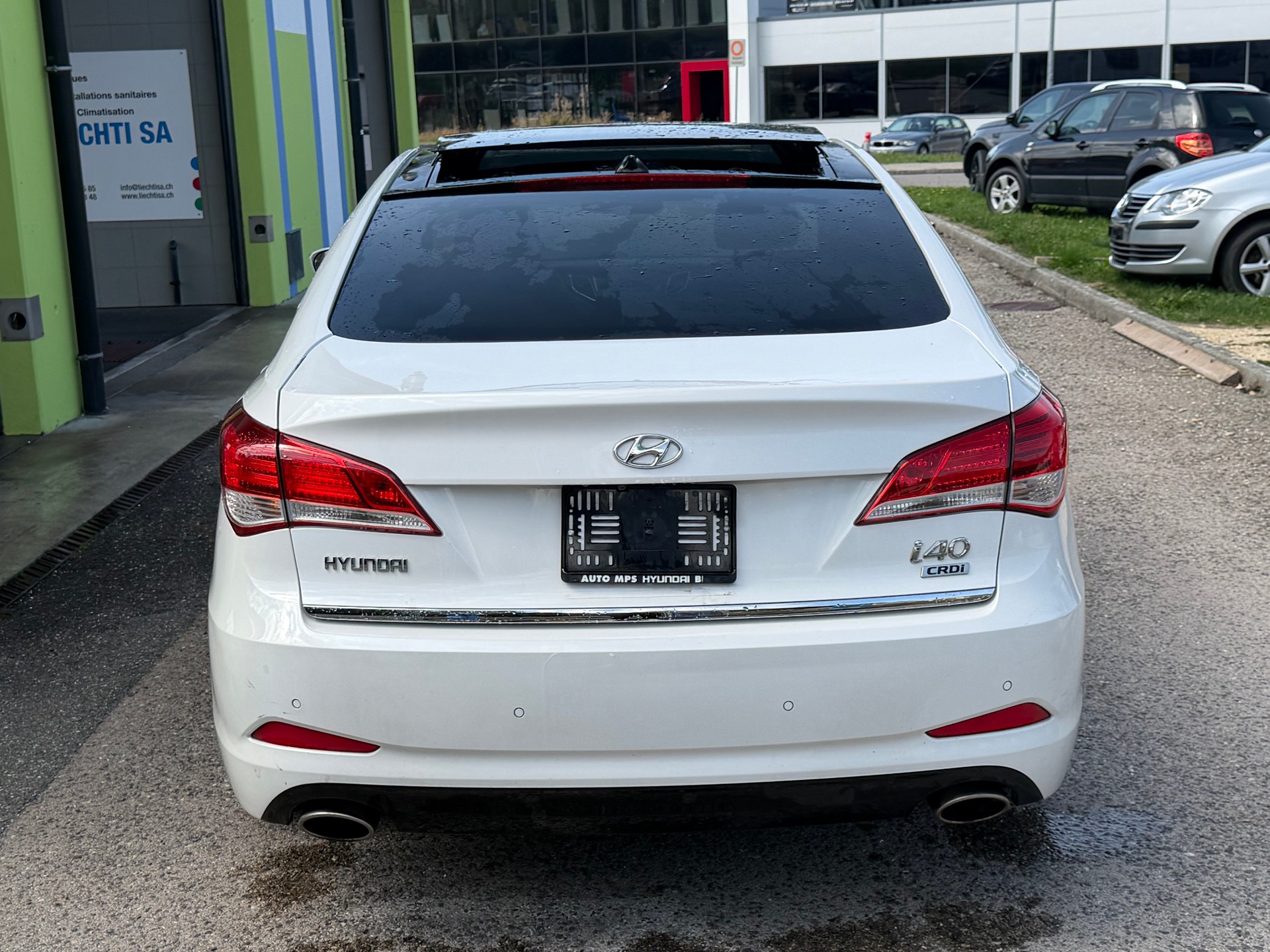 HYUNDAI i40 1.7 CRDI Premium Automatic-image-3