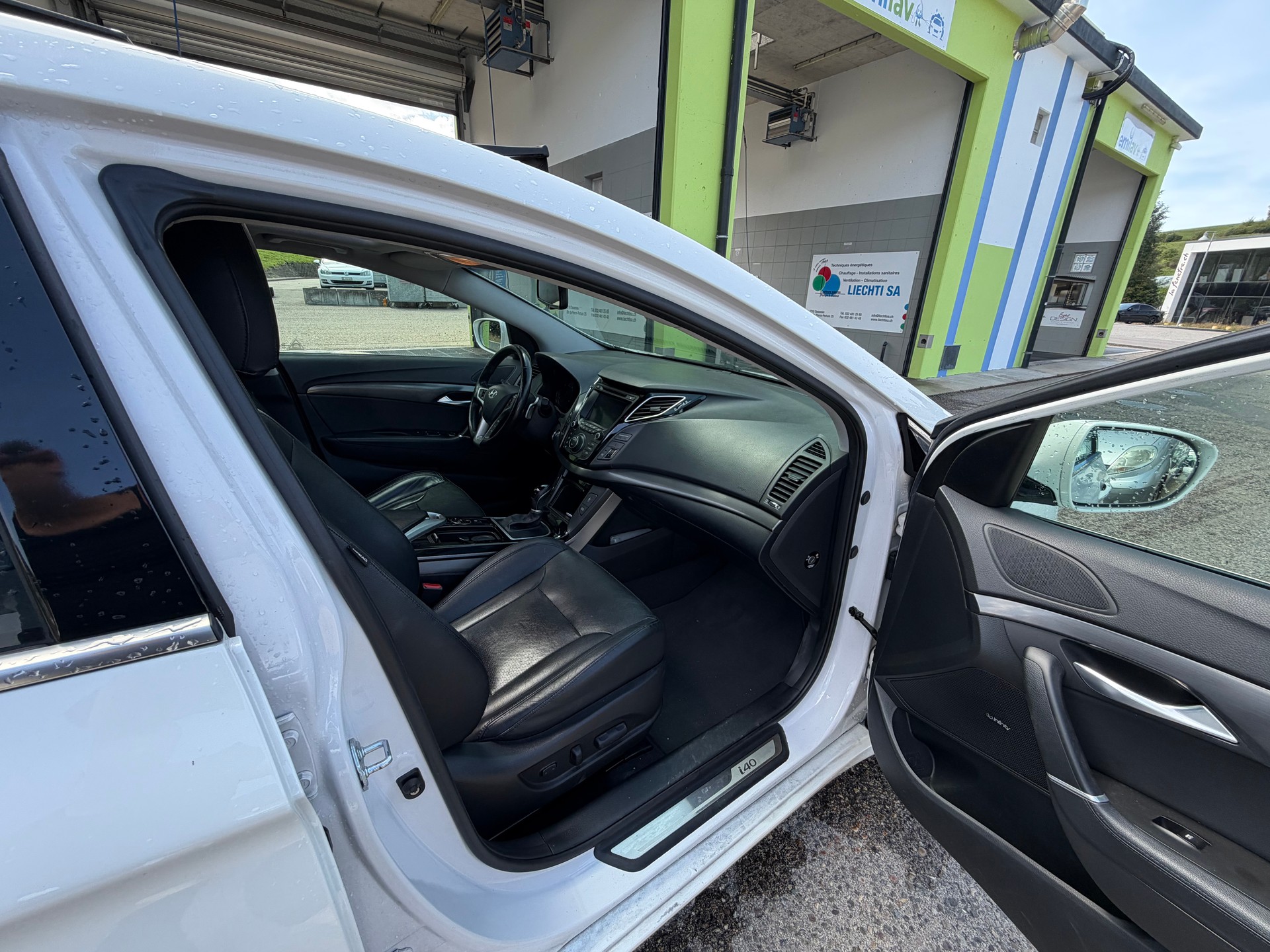 HYUNDAI i40 1.7 CRDI Premium Automatic-image-6