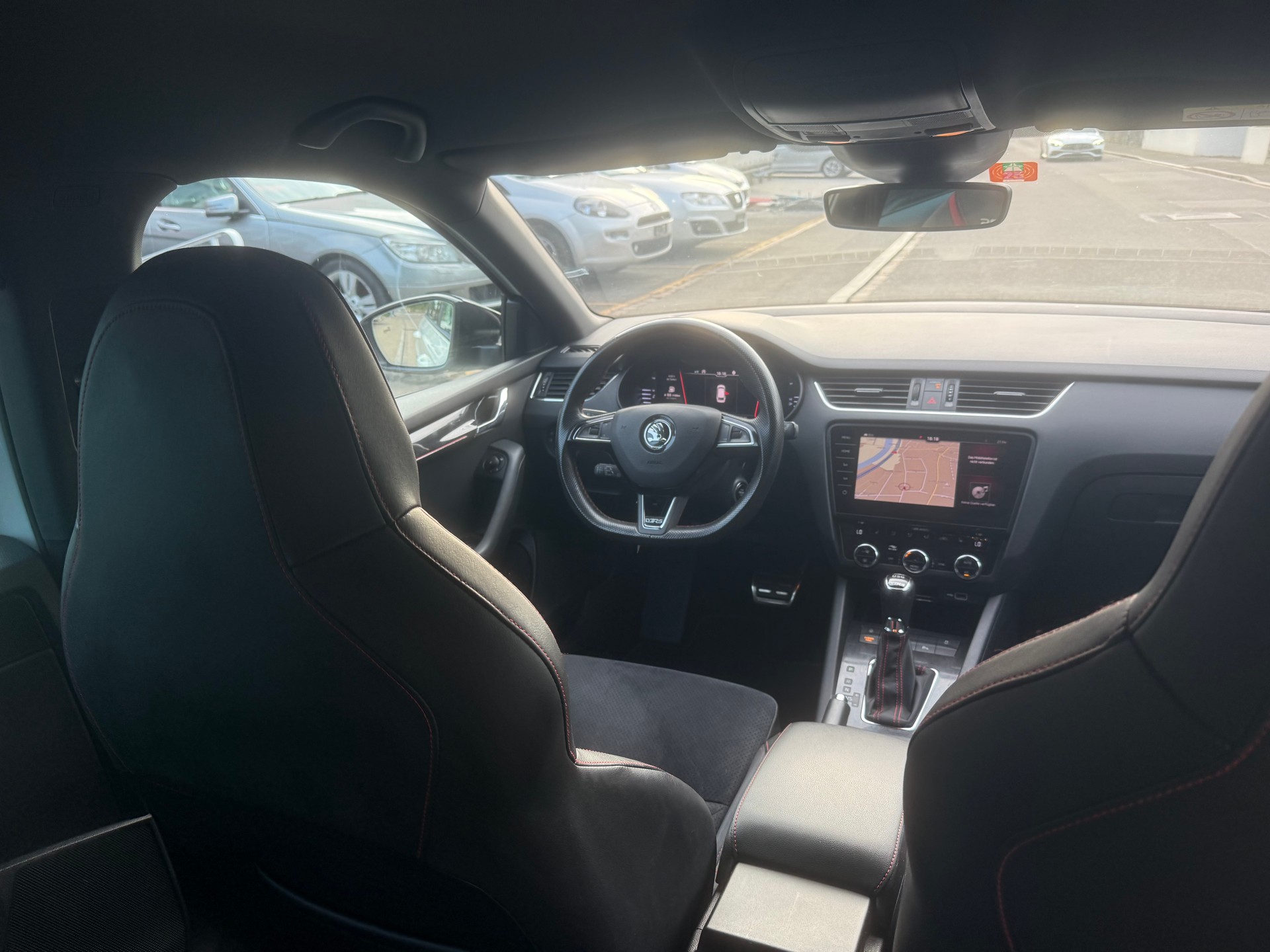 SKODA Octavia Combi 2.0 TSI RS DSG-image-7
