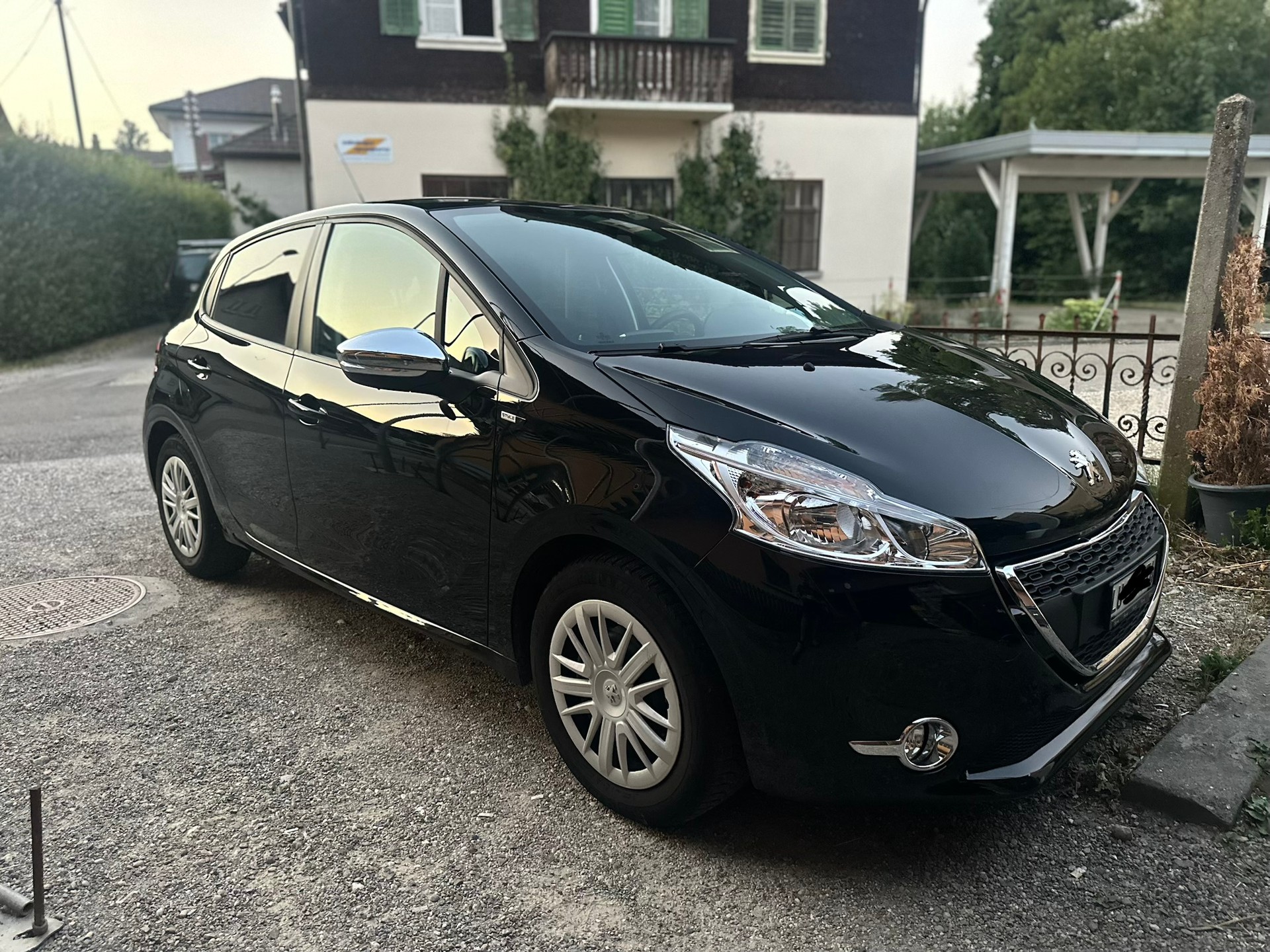 PEUGEOT 1.2 PureTech Active EGS S/S-image-0