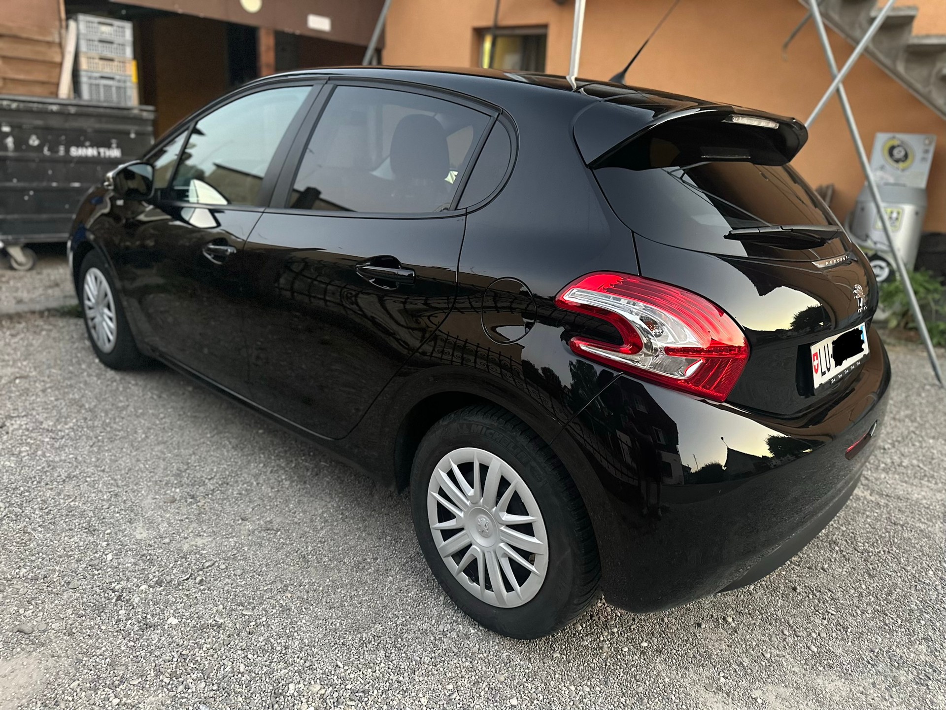 PEUGEOT 1.2 PureTech Active EGS S/S-image-3