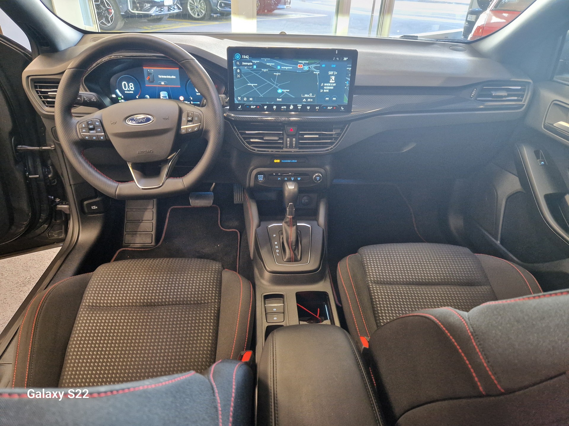 FORD Focus 1.0 MHEV ST-Line X Automat-image-8