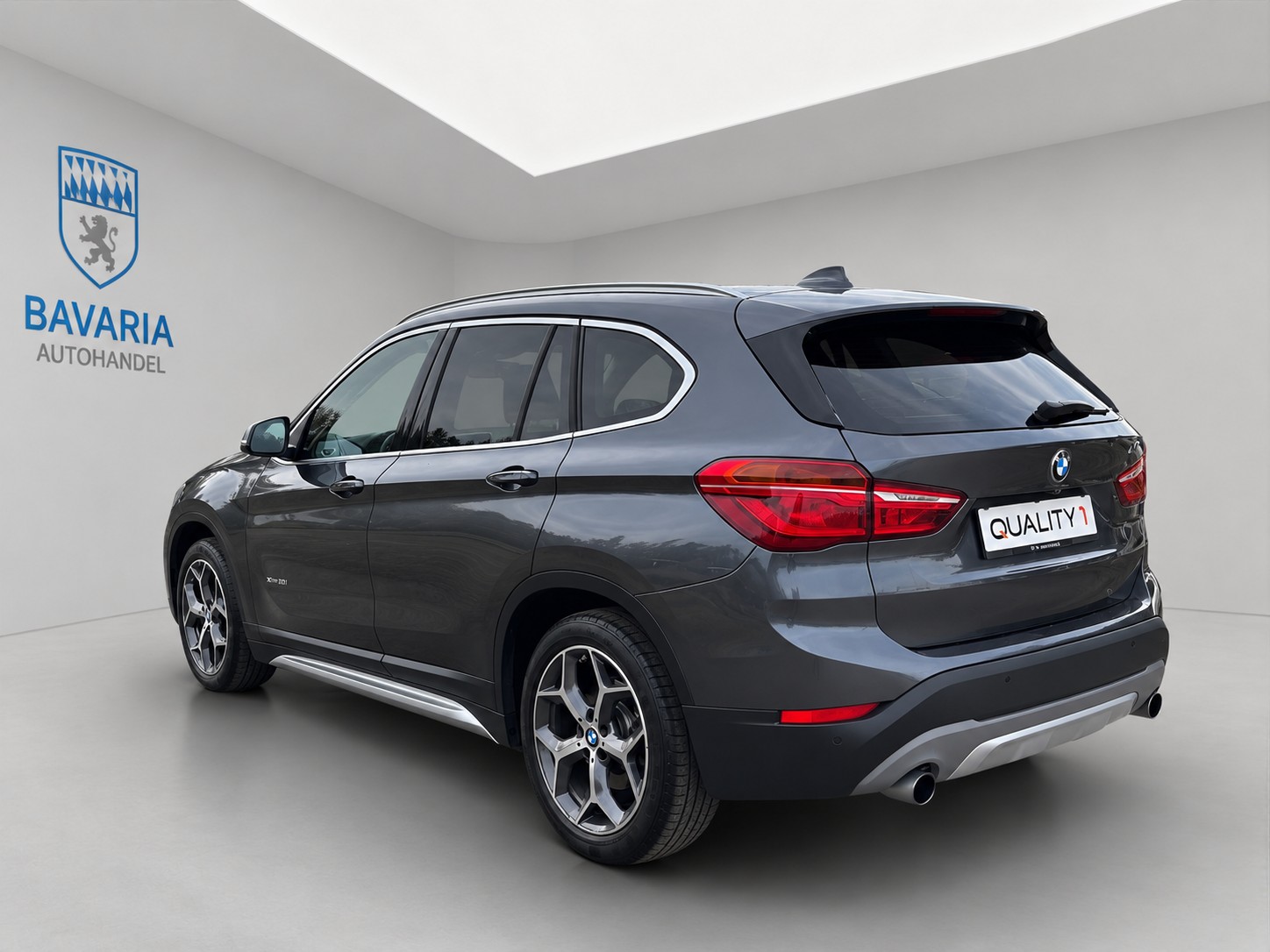 BMW X1 xDrive 20i Sport Line Steptronic-image-3