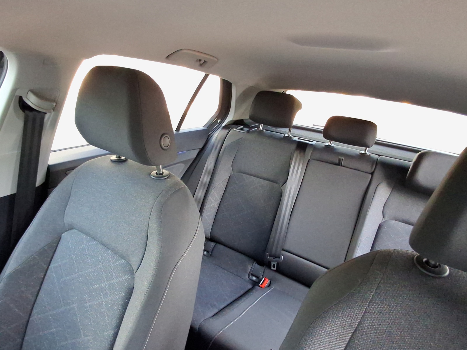VW Golf 1.5 e TSI ACT 75 Edition DSG-image-11